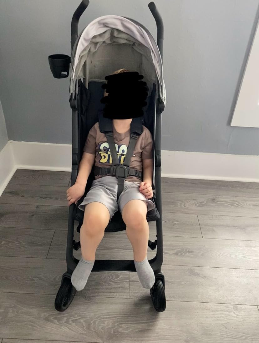 UPPAbaby G-Luxe Umbrella Stroller/Lightweight Design for Easy Travel/One-Step Fold + Recline/Greyson (Charcoal Mélange/Carbon Frame) customer photo 2