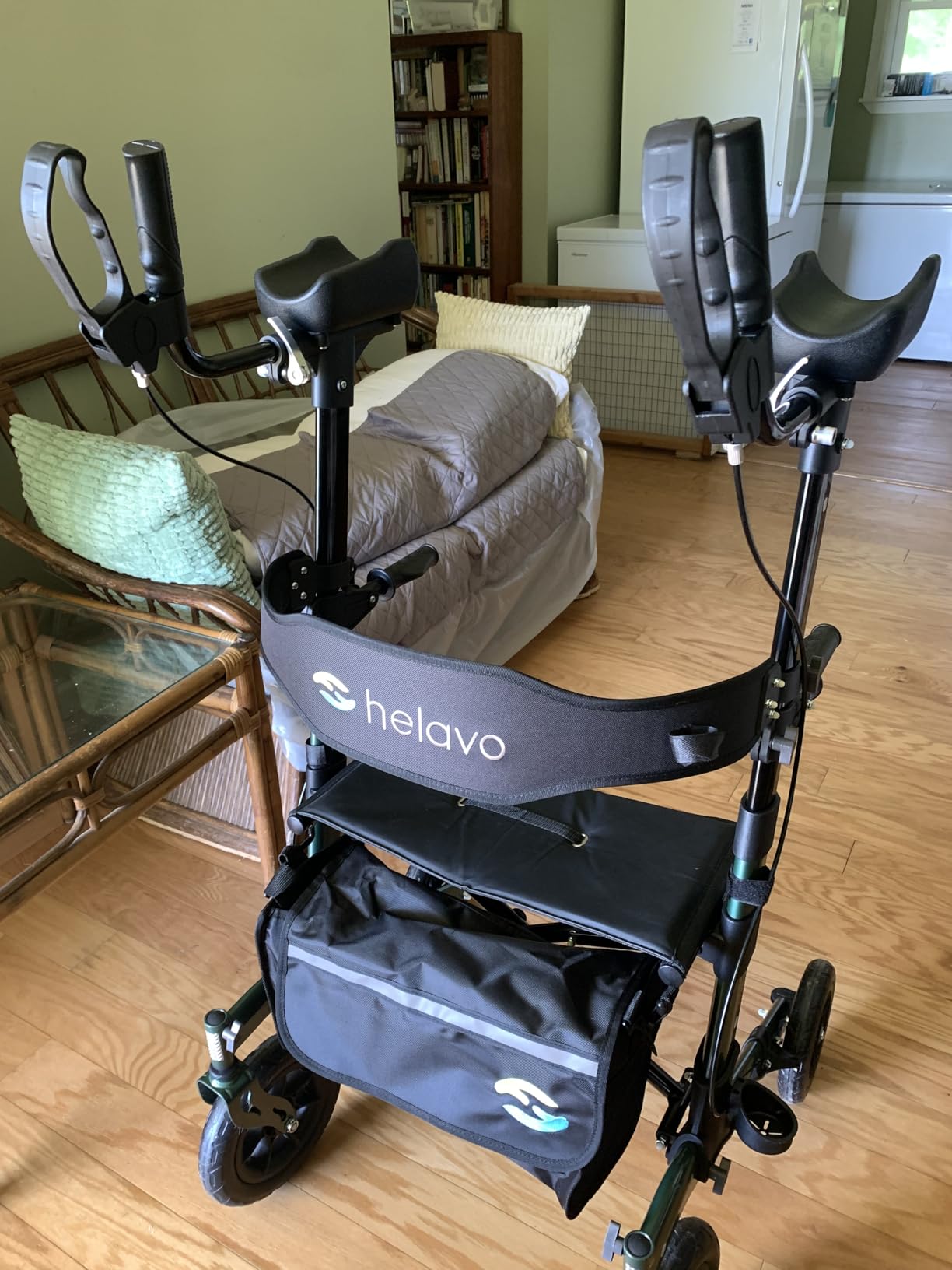 Helavo Upright Walker with Seat, Foldable Stand Up Walker with Rubber Tires | All Terrain Tall Standing Rollator, Padded Armrests, Height Adjustable, Aluminium Frame, 22.7 lbs, 300 lbs Capacity customer photo 2