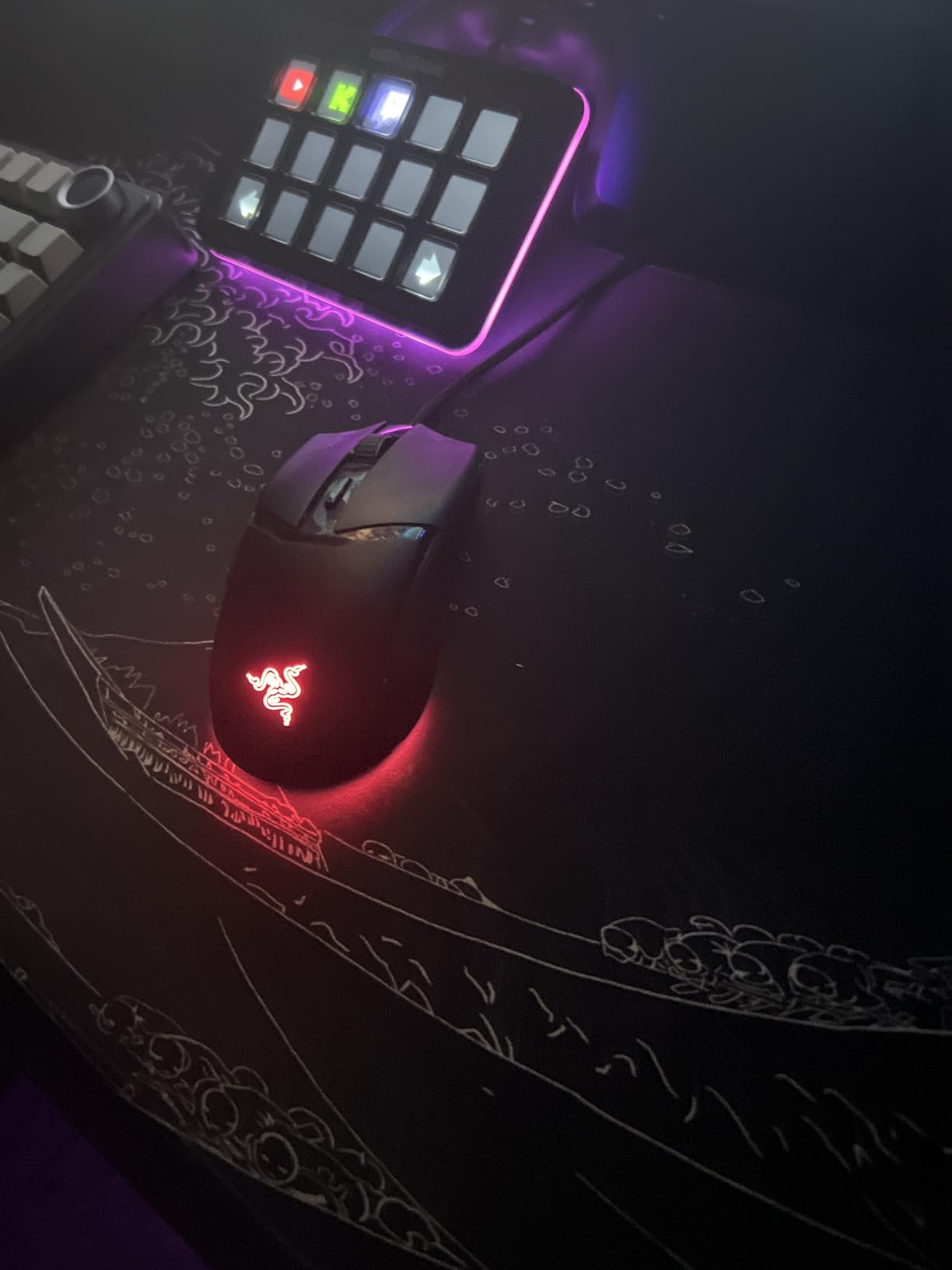 Razer Cobra Wired Gaming Mouse, Gen-3 Optical Switches, 58g, Black customer photo 2