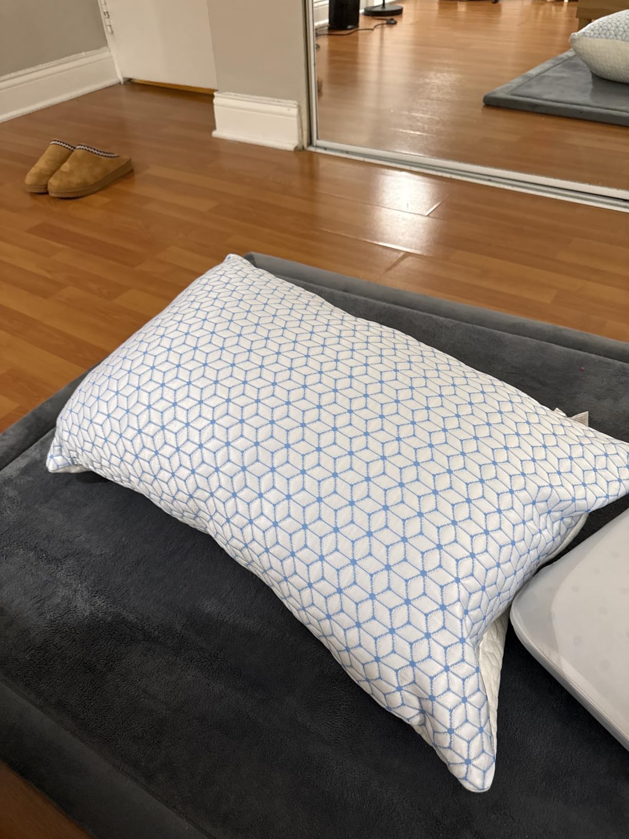 Love Attitude Shredded Memory Foam Pillows King Size Set of 2, Cooling Pillow Firm and Soft Adjustable for Side Back Stomach Sleepers customer photo 1