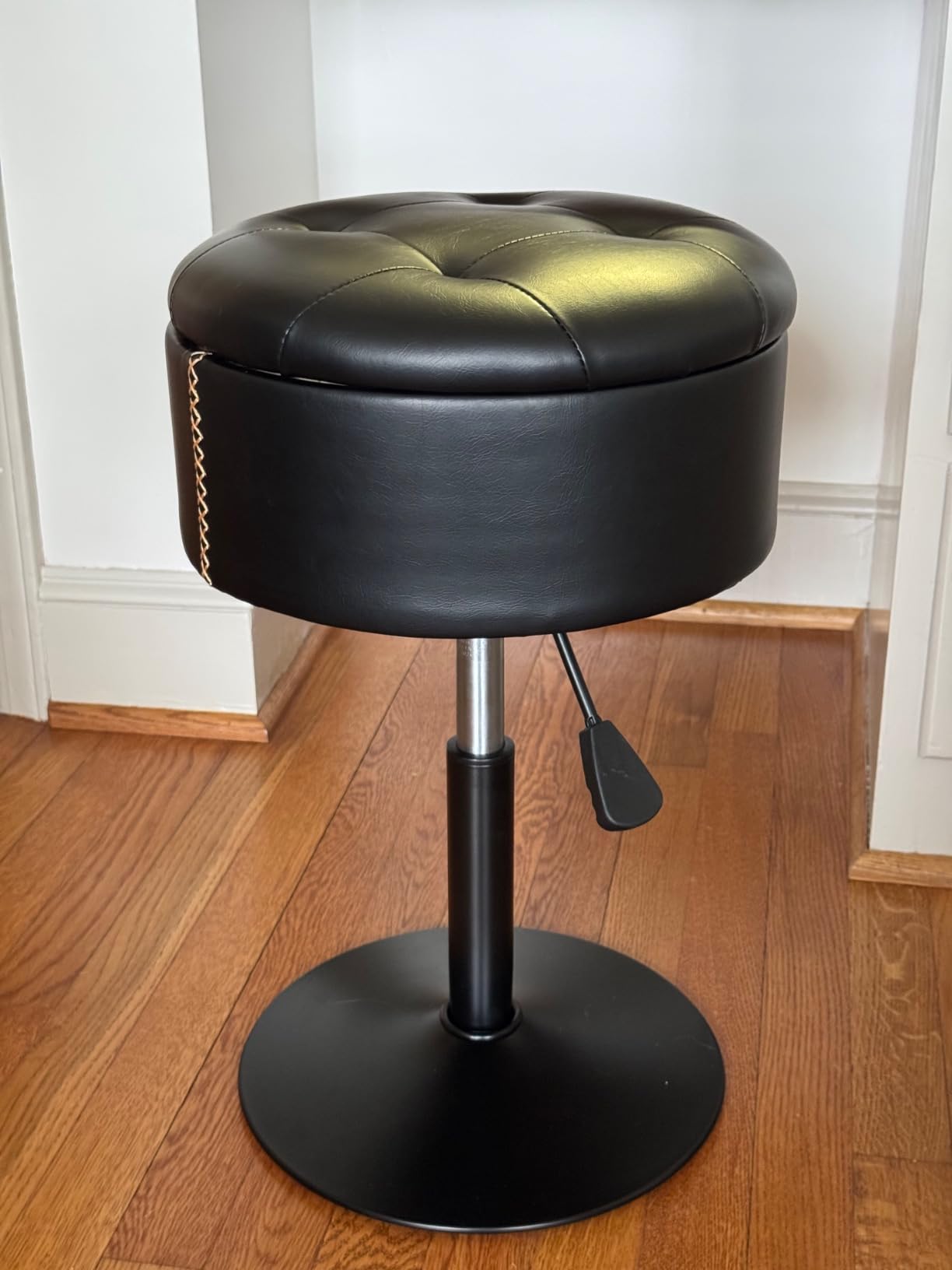 Adjustable Storage Vanity Stool with Flip-Over Wood Tray, 360 Swivel Vanity Chair with Storage, Small Round Makeup Stool for Vanity, White PU Leather customer photo 2