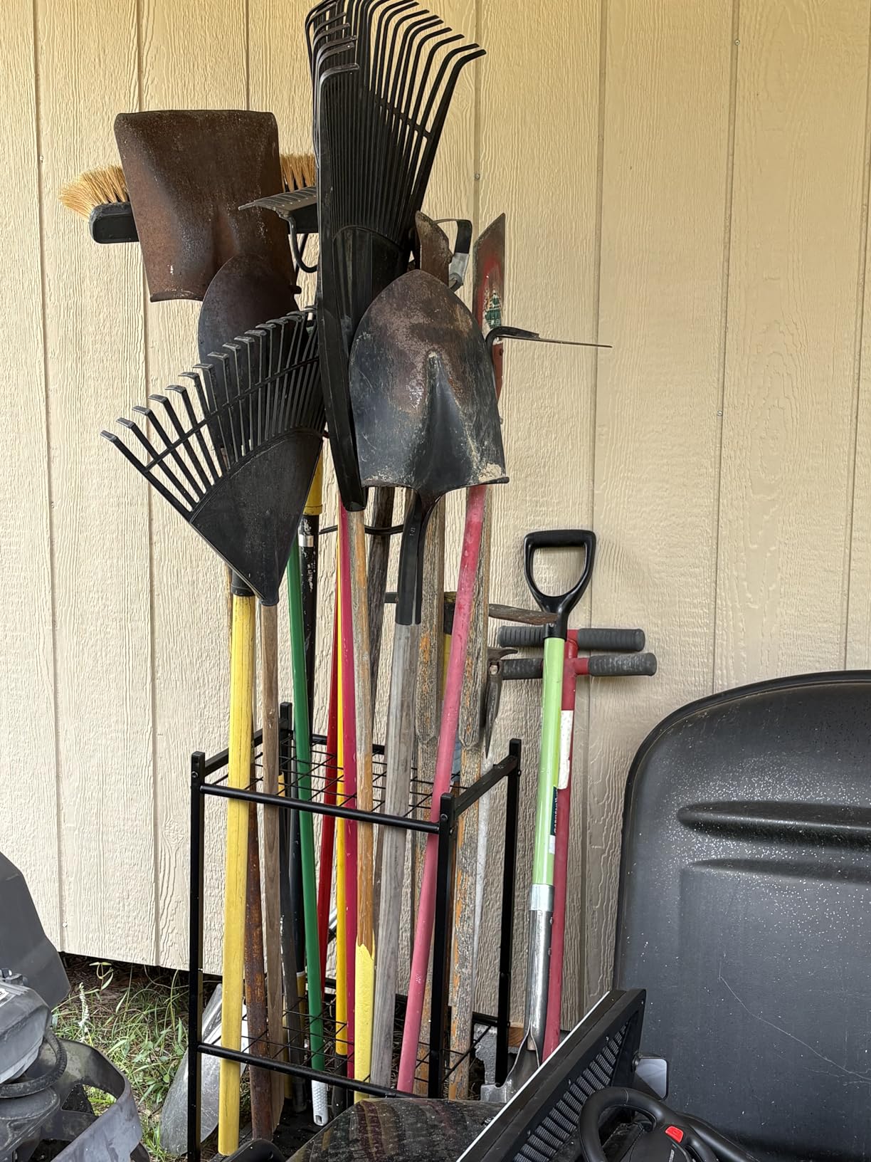 Garden Tool Organizer, Yard Tool Tower Rack for Garage Organization and Storage, Up to 35 Long-Handled Tools/Rakes/Brooms, Heavy Duty Steel Garden Tool Stand for Shed, Outdoor, Black customer photo 1