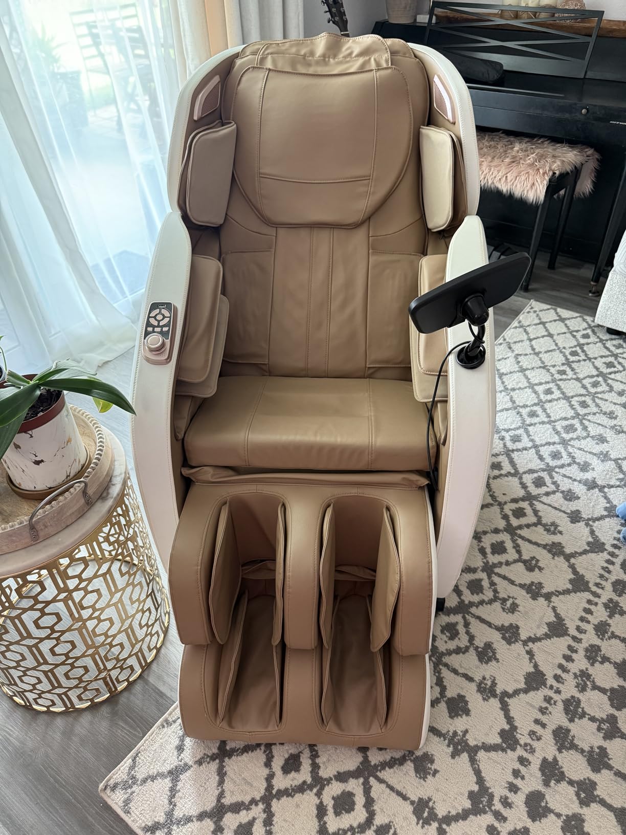 Mazzup Massage Chair Full Body with Heat, Full Body Zero Gravity Shiatsu Massage Chair, Kneading Recliner w/ 20 Auto Modes, Foot Massage, Bluetooth, USB Charging Port, Touch Screen Controller customer photo 1
