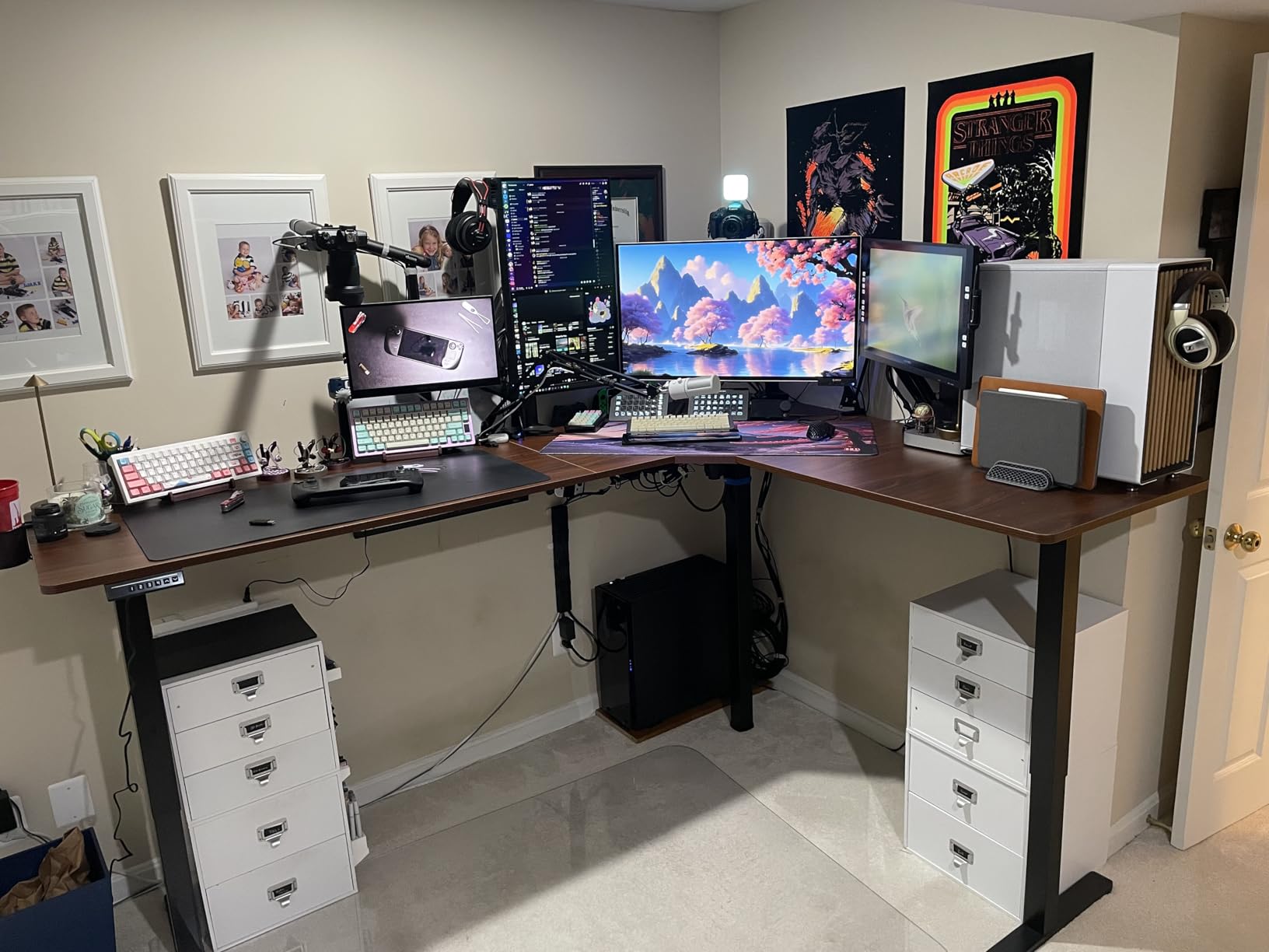 VIVO Corner Standing Desk, 63 x 55 inch Reversible L-Shaped Workstation, Electric Height Adjustment, Home, Office, and Reception Rooms, Dark Gray Table Top Black Frame customer photo 2