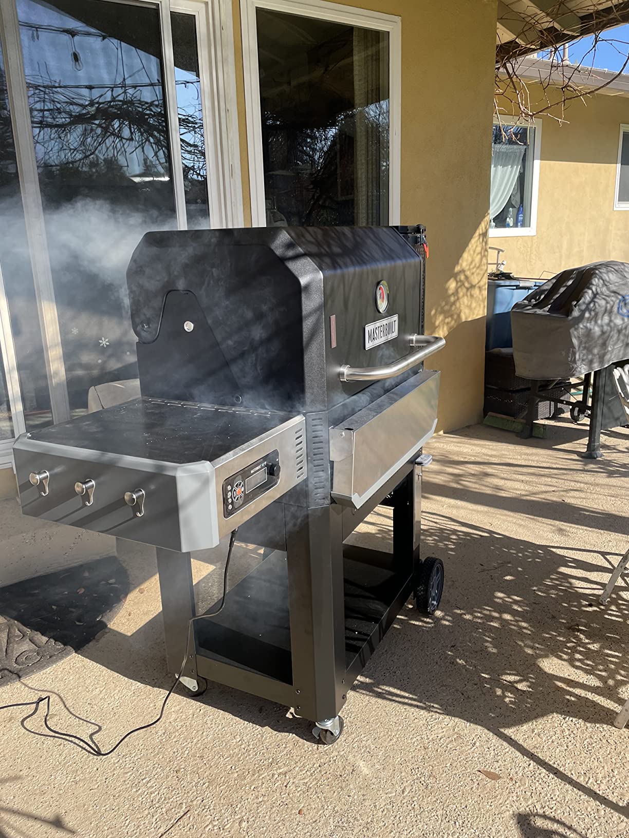 Masterbuilt MB20041220 Gravity Series 1050 Digital Charcoal Grill & Smoker Combo - Black; Includes Lump Charcoal (16 Pound) & Rotisserie Kit customer photo 1