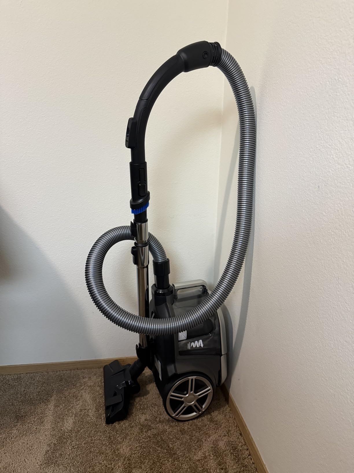 Eureka Bagless Canister Vacuum Cleaner, Lightweight Vac for Carpets and Hard Floors, Silver with Black, NEN180 customer photo 2