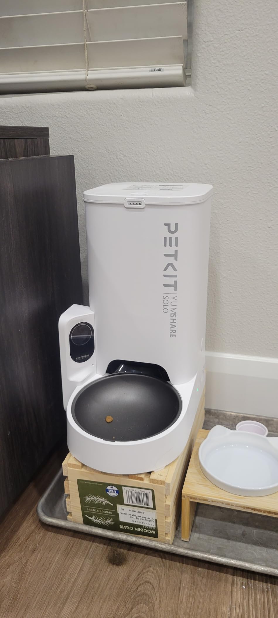 PETKIT Automatic Cat Dog Feeder with Camera, AI-Powered Motion Capturing, 1080P HD Video with Night Vision, 2.4G WiFi Pet Feeder with 2-Way Audio, Dual Hopper Pet Food Dispenser with Desiccant customer photo 2