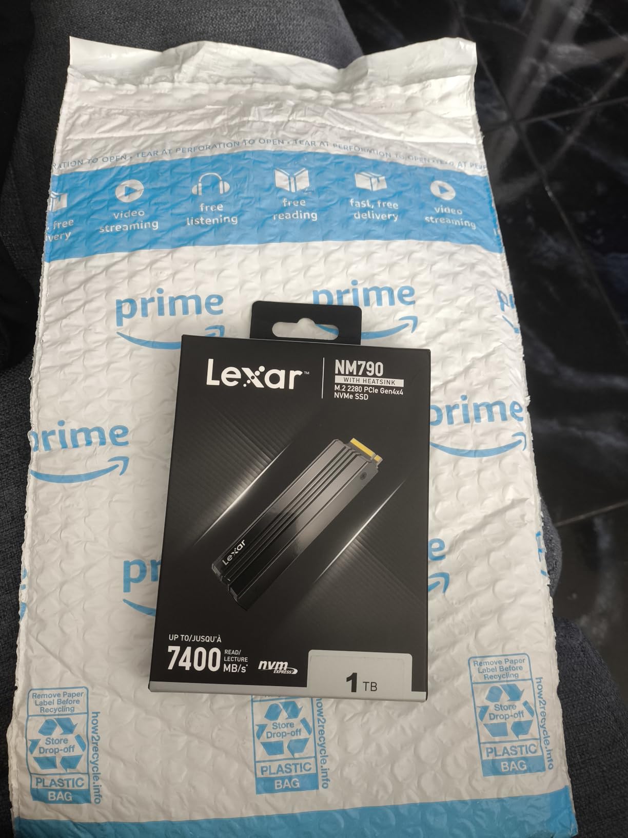 Lexar 4TB NM790 SSD with Heatsink PCIe Gen4 NVMe M.2 2280 Internal Solid State Drive, Up to 7400/6500 MB/s Read/Write, Compatible with PS5, for Gamers and Creators, Black (LNM790X004T-RN9NU) customer photo 1