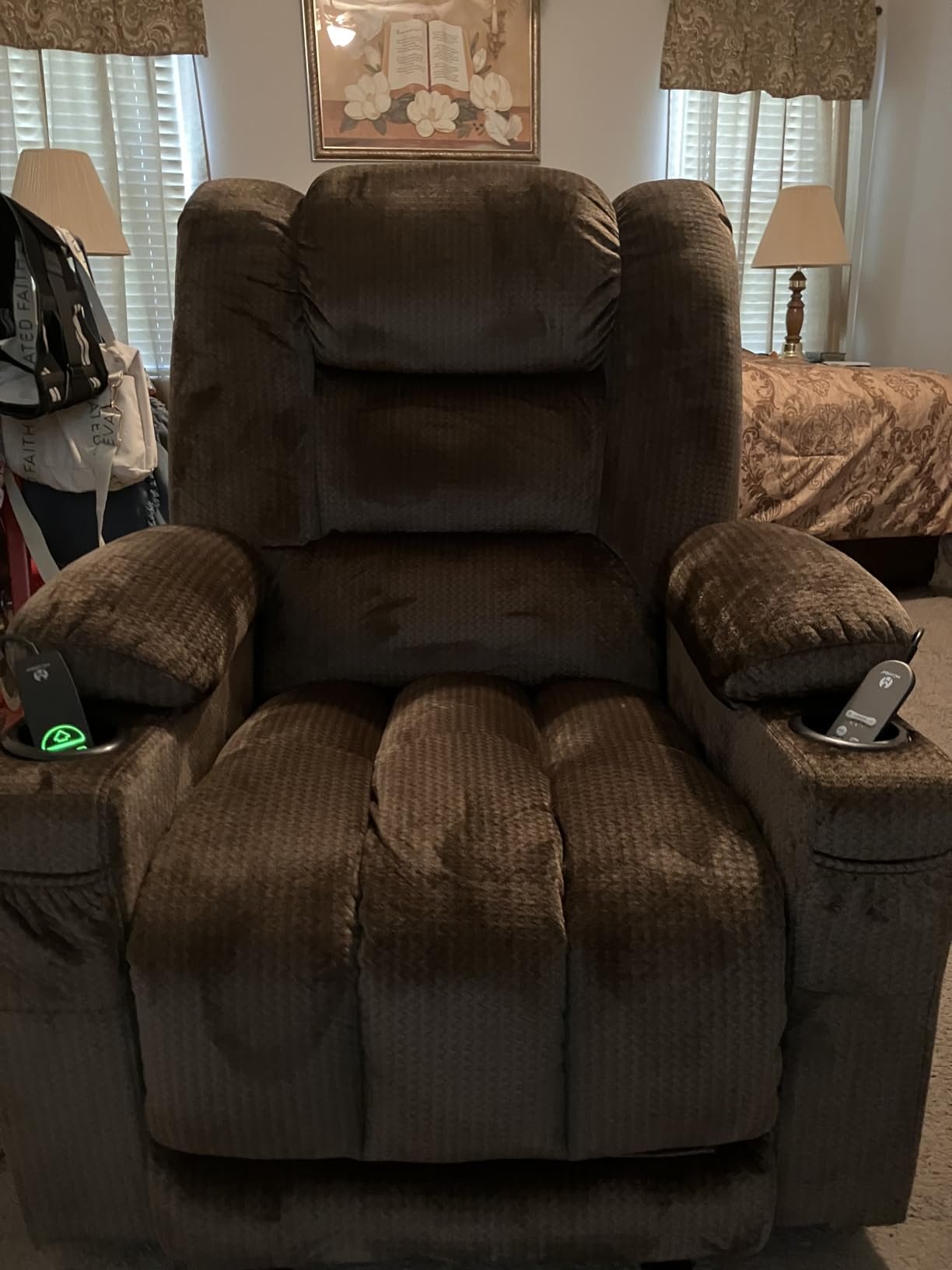 MCombo Recliner Chair for Adults, Zero Gravity Recliner with Massage and Heat, USB & Type C Ports, Cup Holders for Living Room 6079(Beige) customer photo 1
