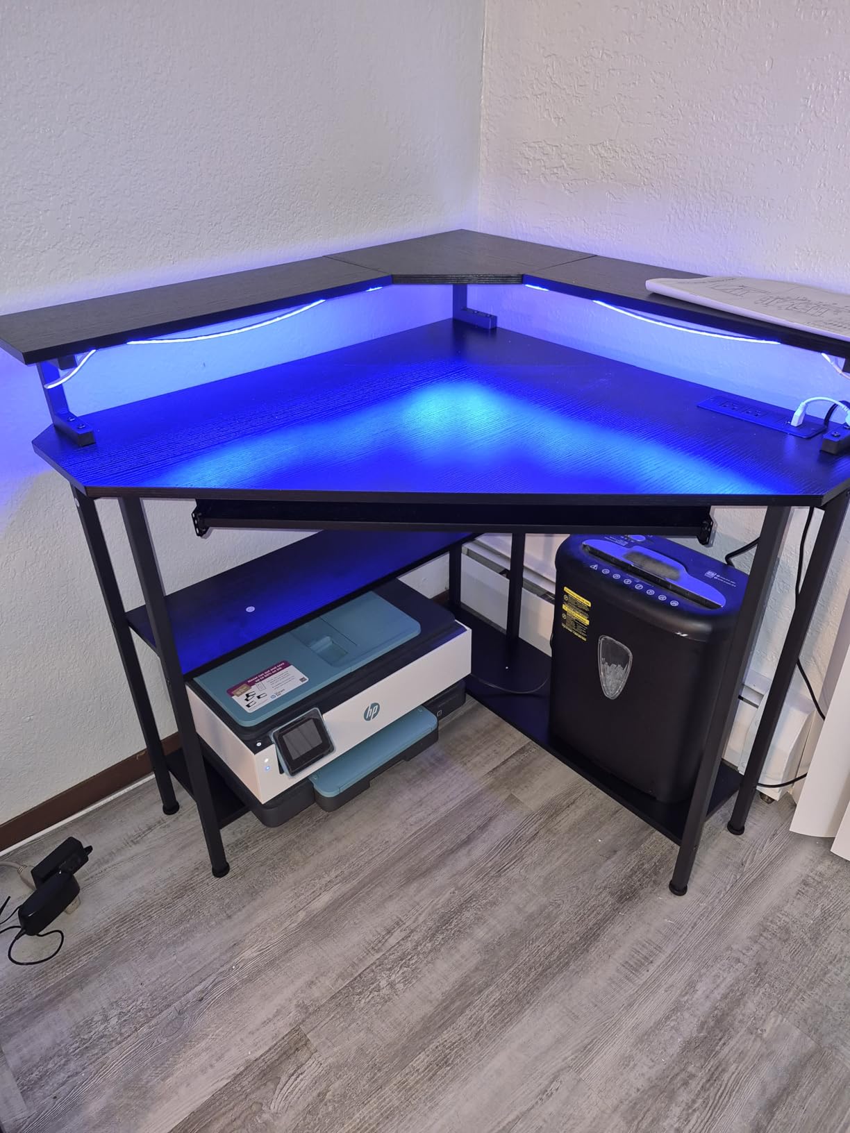 Auromie Corner Desk with Charging Station & LED Light, Triangle Corner Desk with Monitor Stand & Keyboard Tray for Small Space, Gaming Computer Desk with Storage Shelves, Black customer photo 1