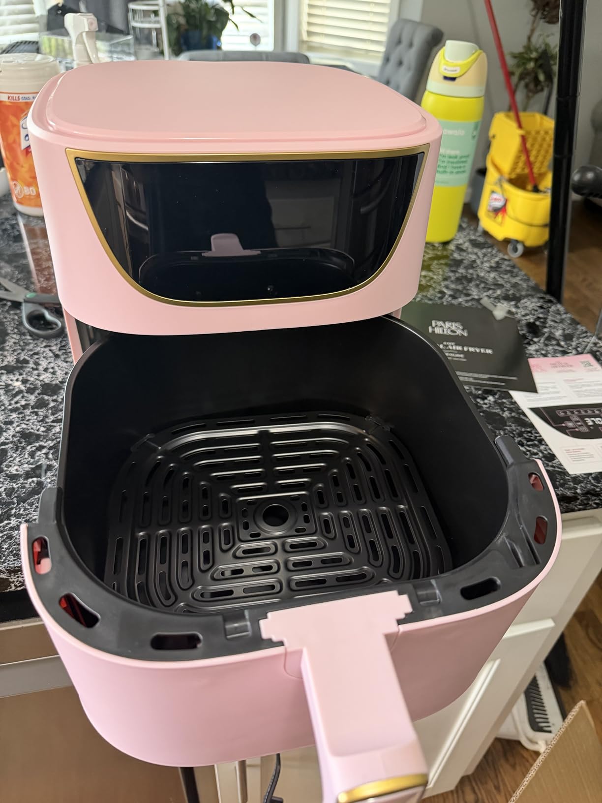 Cosori 6-Quart Air Fryer, Nonstick Basket Made Without PFAS, Touchscreen, 8-in-1, Dishwasher Safe, Pink customer photo 1