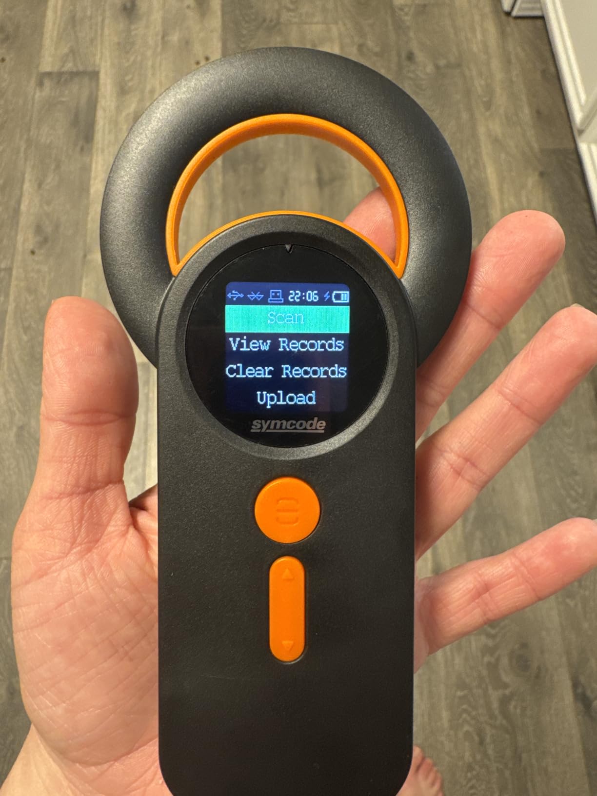 Symcode Animal Microchip Scanner with 1.44IN TFT Display, Bluetooth Wireless Pet Chip Scanner RFID Reader ISO11784/85/FDX-B/EMID 240 Records Data Storage Upload to PC customer photo 2