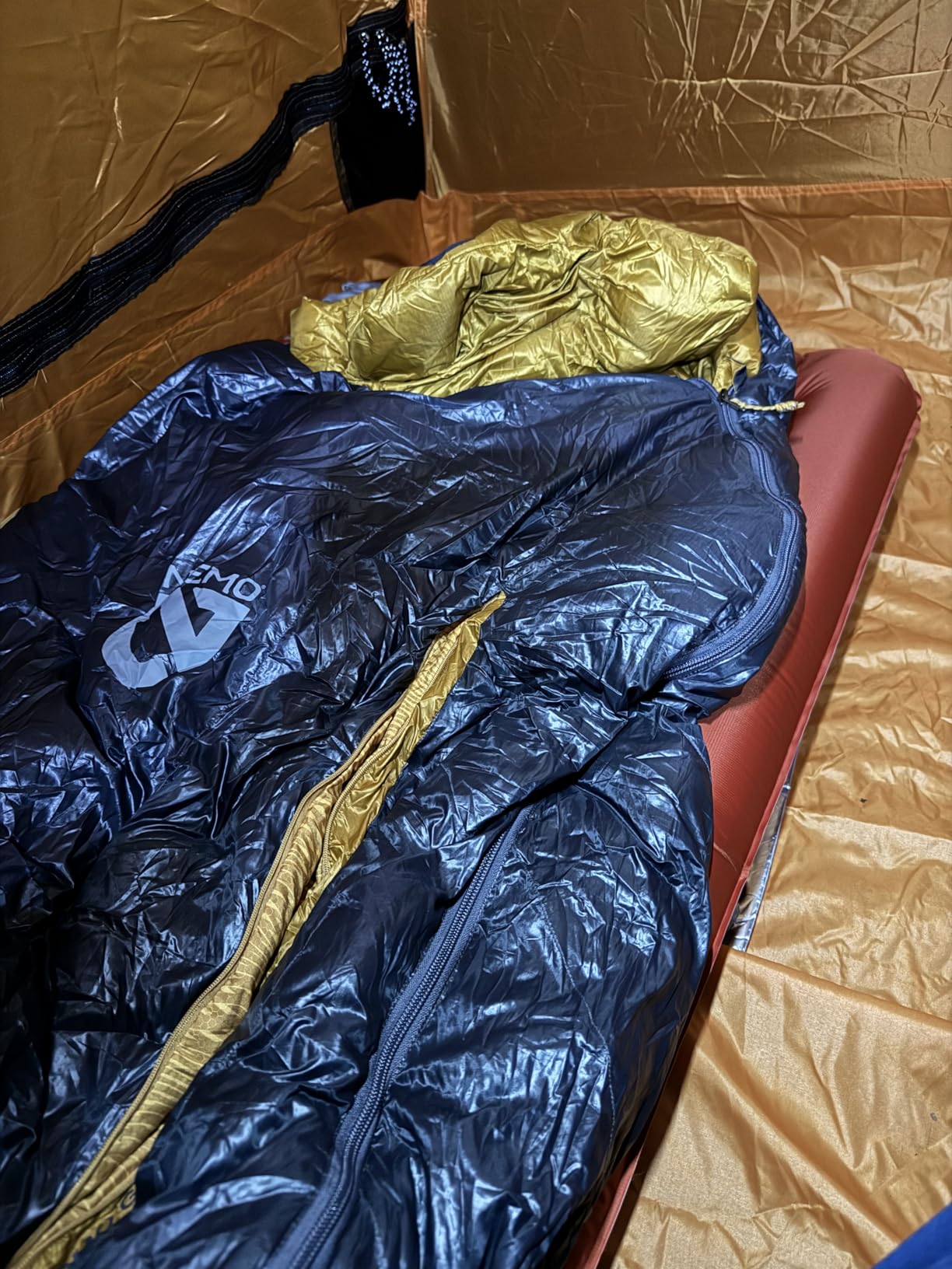 Big Agnes Rapide SL - Insulated Sleeping Pad, Ultralight, All Season Compact Backpacking and Hiking, Pumphouse Sack Included, Orange, 20x72 Regular customer photo 2