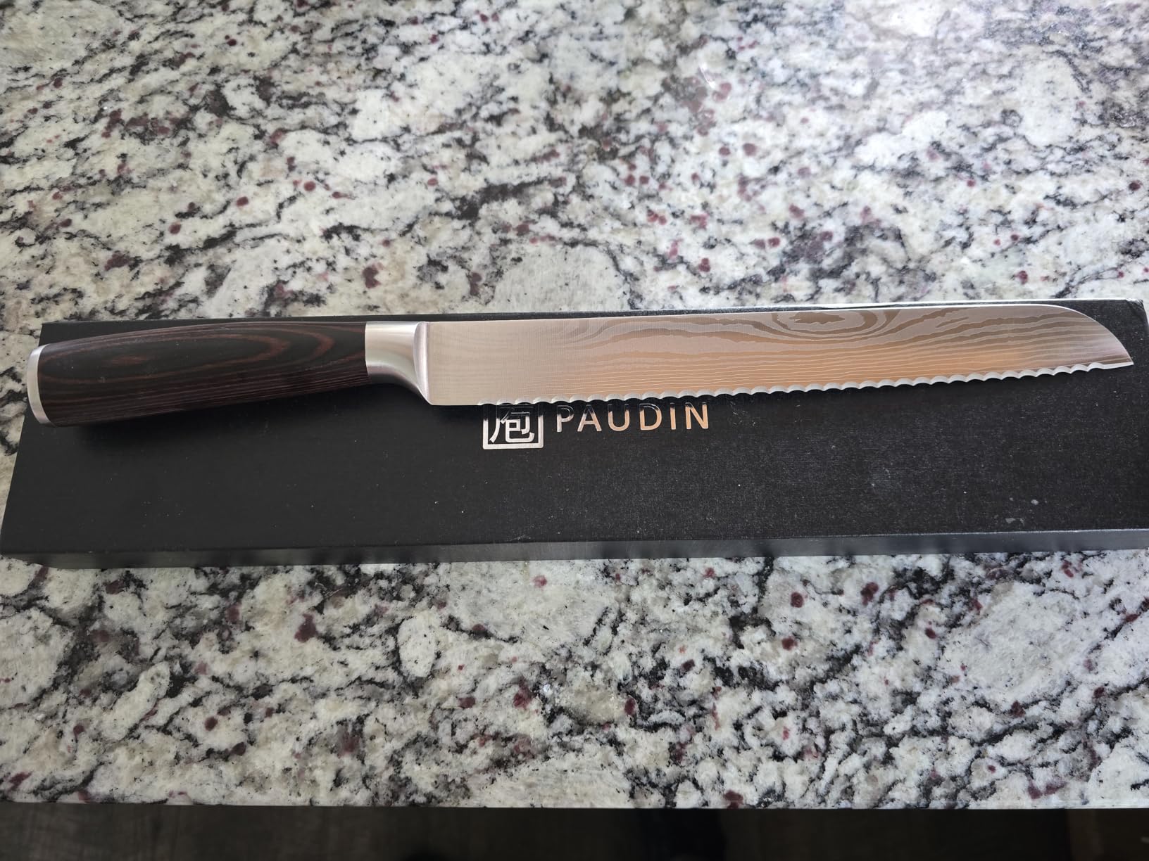 PAUDIN Bread Knife, 10 Inch Serrated Knife, German Stainless Steel Bread Knife for Homemade Bread, Razor Sharp Edge for Efficient Slicing Sourdough Bread, Bagels, Cake customer photo 1