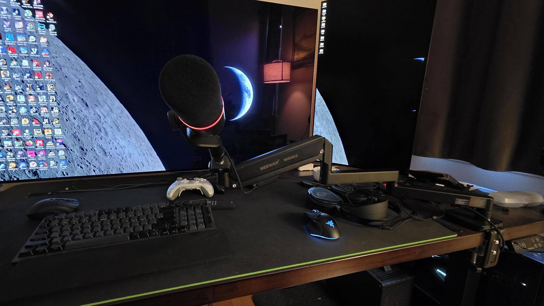 Neewer Low Profile Mic Arm Desk Mount, 360 Swivel Boom Arm with Pneumatic Damping Adjustable, Cable Management, Compatible with Shure MV7 SM7B Blue Yeti Gaming Streaming Podcast Microphone, MS002 customer photo 1