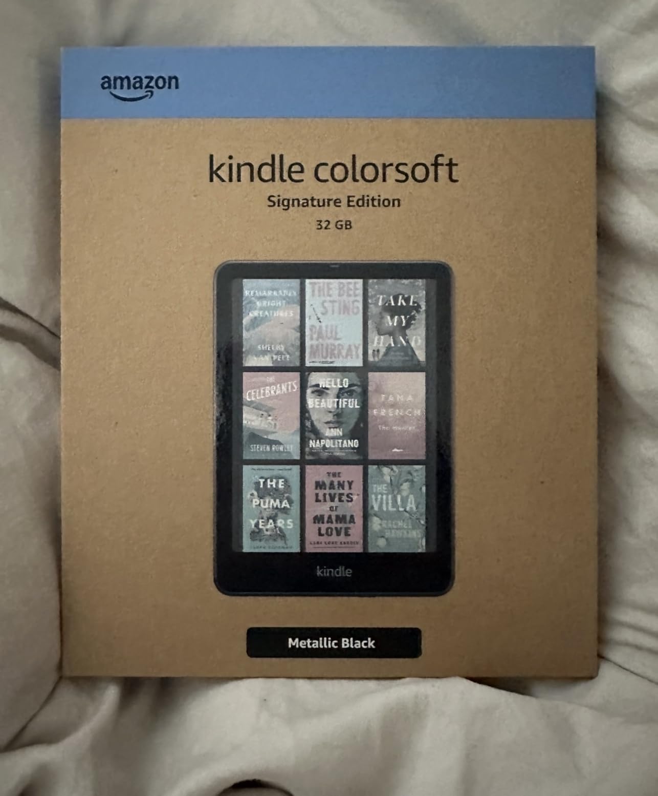 Amazon Kindle Colorsoft Signature Edition 32GB (newest model) - With color display, auto-adjusting front light, wireless charging, and long battery life - Metallic Black customer photo 2
