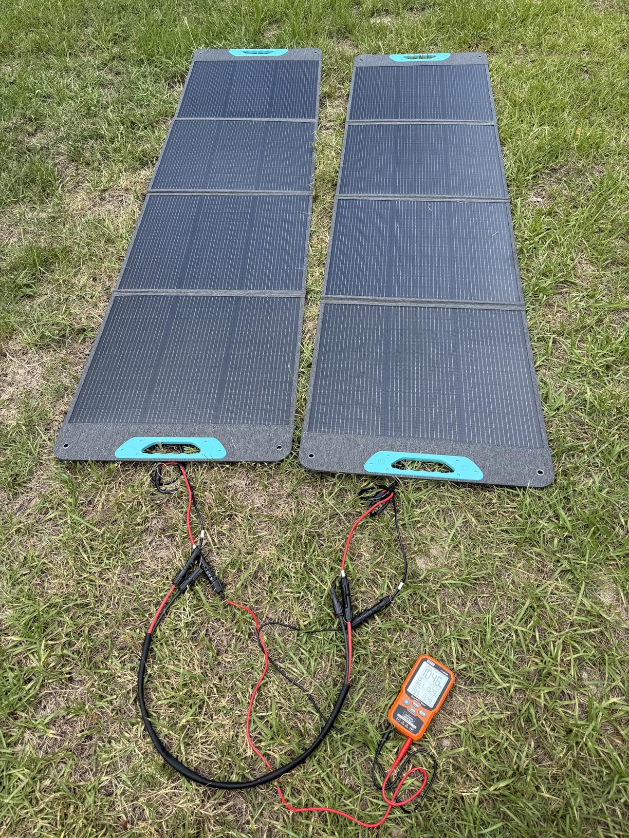 Renogy 200W Portable Solar Panel, IP65 Waterproof Foldable Solar Panel Power Backup, Solar Charger for Power Station RV Camping Off Grid customer photo 1