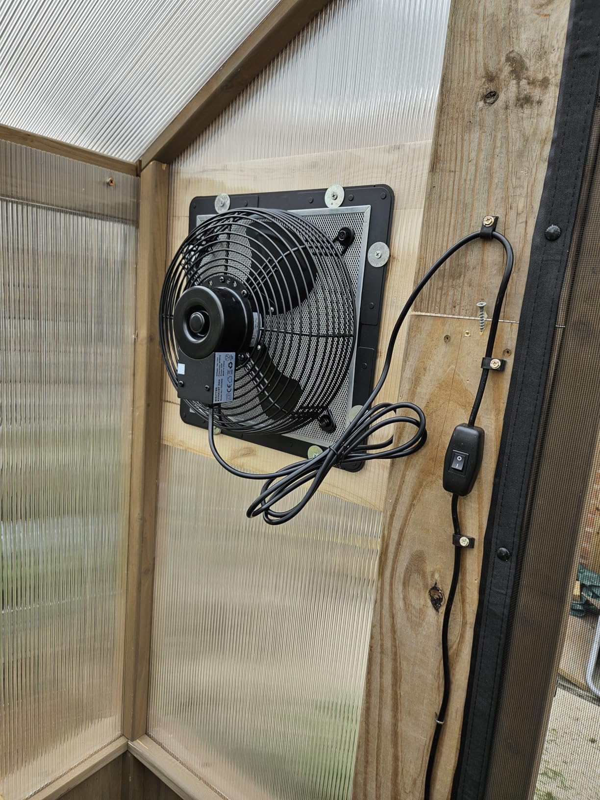 HG Power 10 Inch Shutter Exhaust Fan, 647CFM Quiet Garage Exhaust Fan with 8 Foot Long ON/OFF Switch Cable for Chicken Coop, Shed, Basement, Gable, Kitchen, Attic Ventilation Use, Black customer photo 2