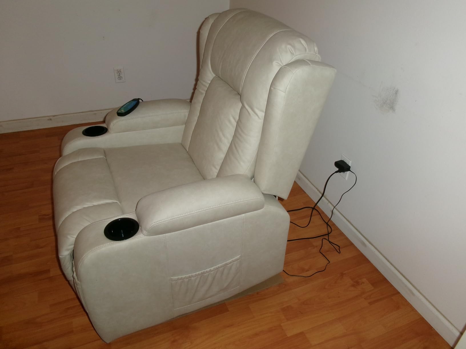 Best Choice Products PU Leather Electric Power Lift Chair, Recliner Massage Chair, Adjustable Furniture for Back, Legs w/ 3 Positions, USB Port, Heat, Cupholders, Easy-to-Reach Side Button - Olive customer photo 1