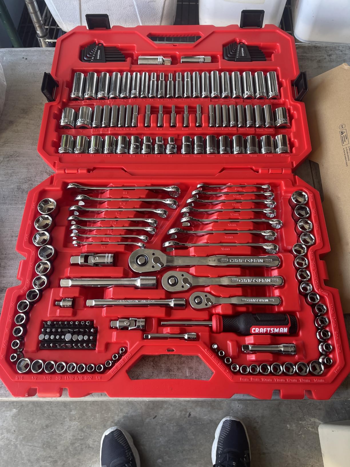 Craftsman 189 Piece Mechanics Tool Set, 1/4, 3/8 and 1/2 Inch Drive Socket Wrench Set with Thinner Ratchet, Steel 6 and 12-Point Sockets, Wrenches, Hex Keys and Specialty Bits, 90-Tooth (CMMT12134) customer photo 1