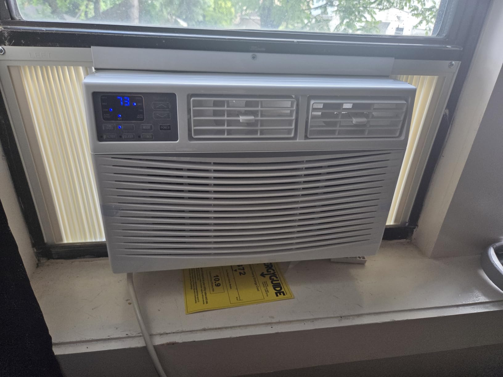 WiFi Enabled 6,000 BTU Window Air Conditioner, Smart Window AC Unit with Remote, Energy Saving, Easy Install Kit, Cools up to 250 Square Feet customer photo 1