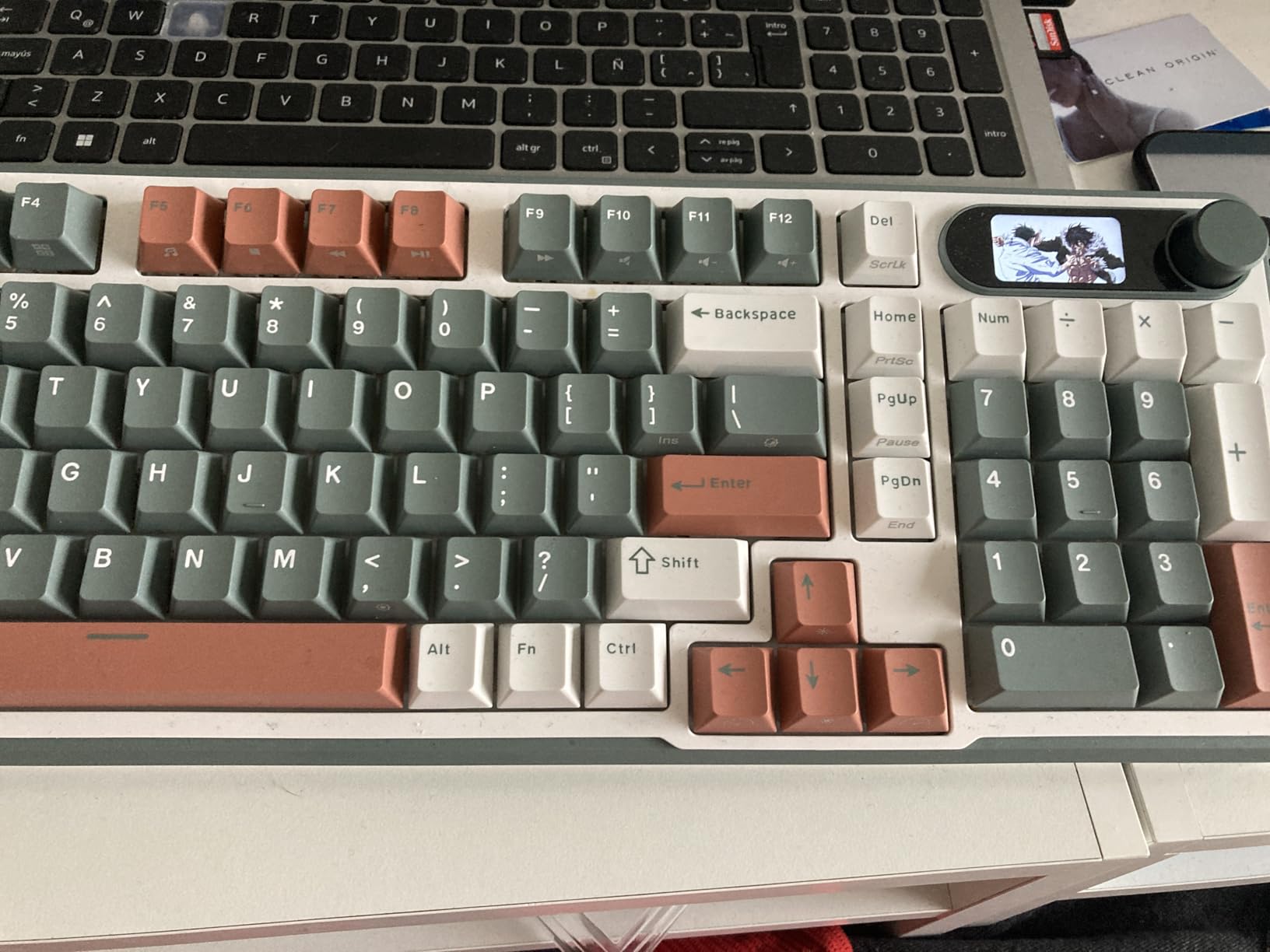 RK ROYAL KLUDGE S98 Mechanical Keyboard w/Smart Display & Knob, Top Mount 96% Wireless Mechanical Keyboard BT/2.4G/USB-C, Hot Swappable, Software Support, Creamy Sounding, 98 Keys customer photo 1