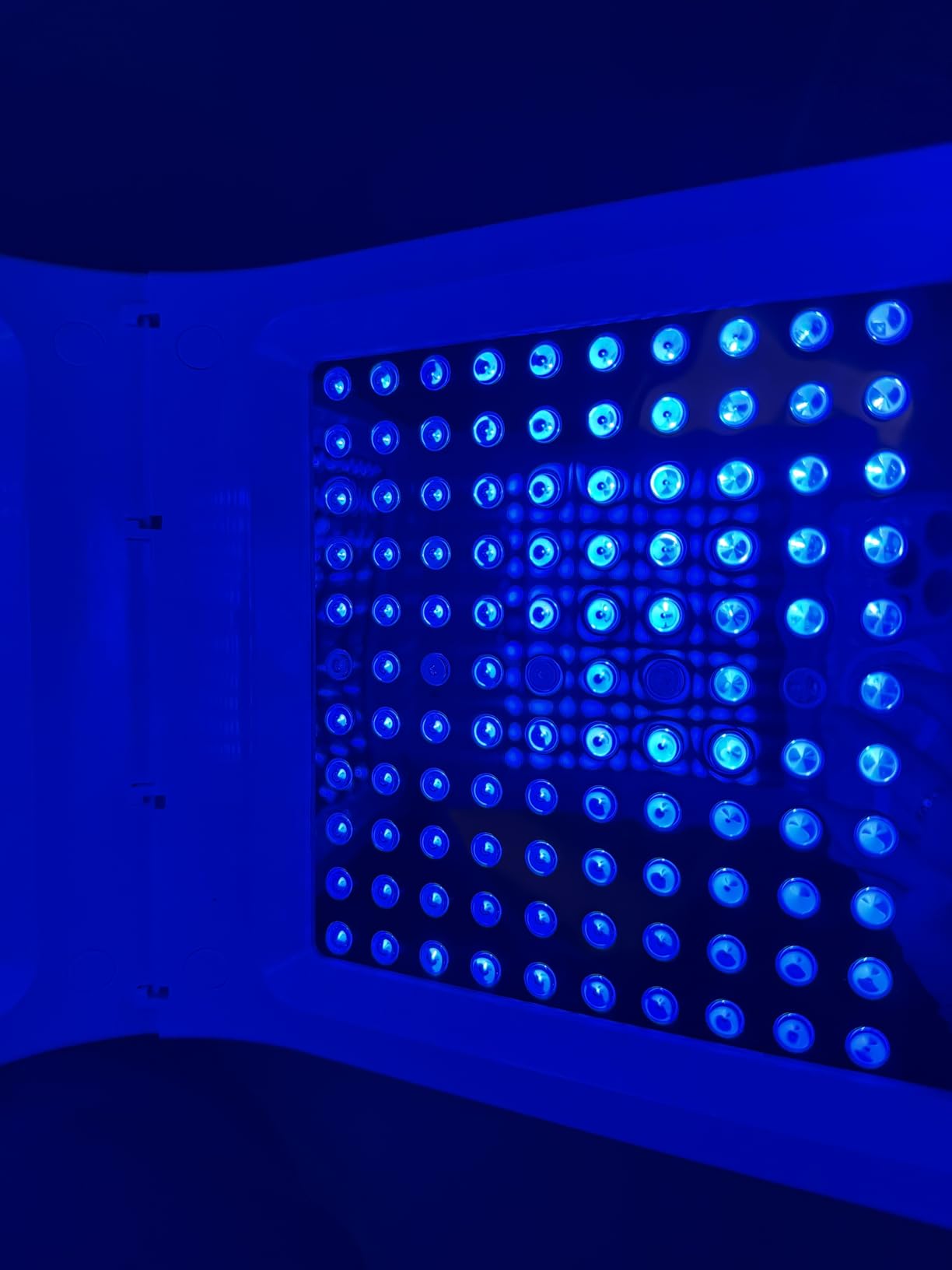 Megelin 8 in 1 Colors LED Light Therapy Machine customer photo 2