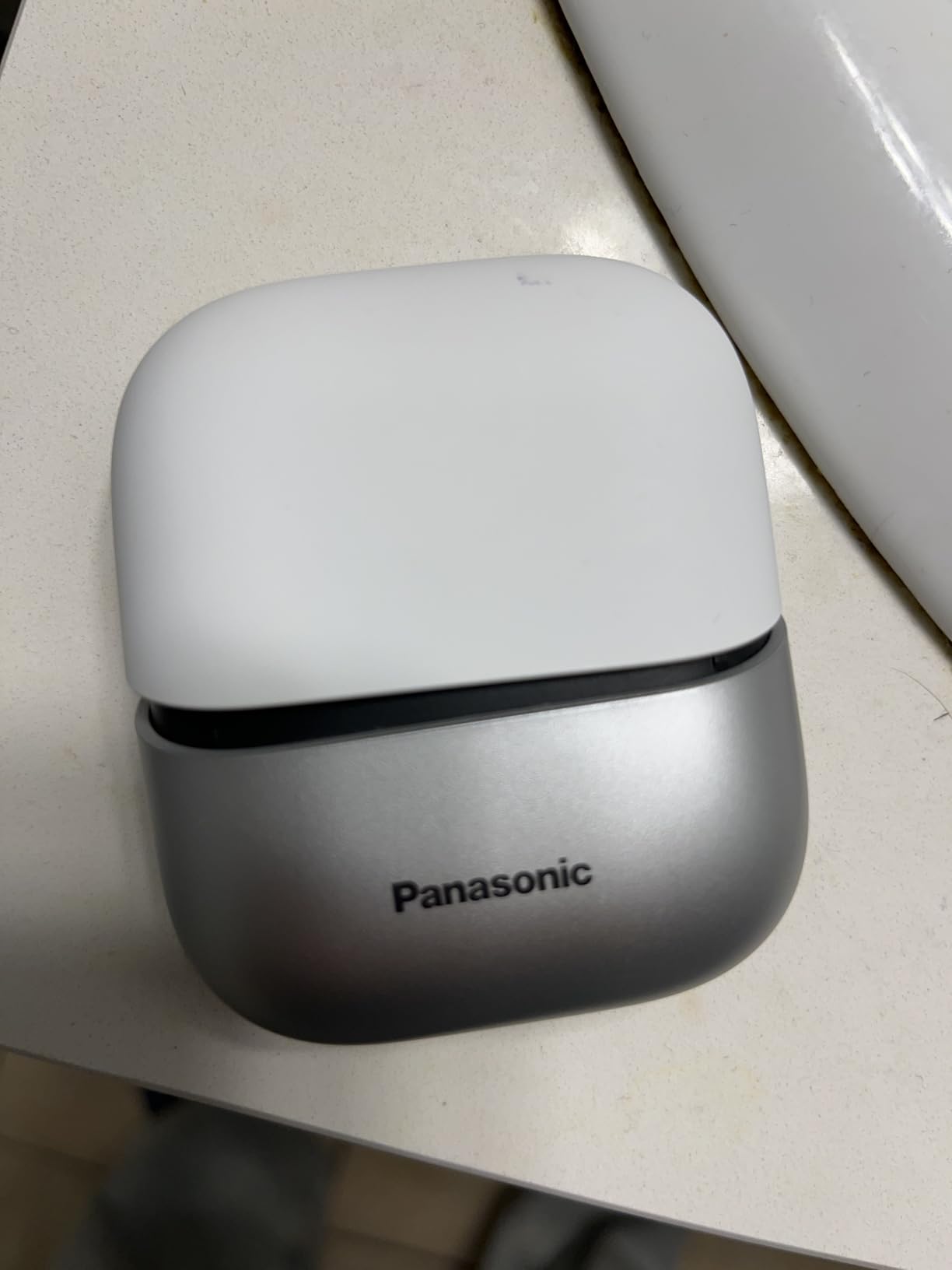 Panasonic Portable Electric Razor for Men, Travel Foil Shaver with USB-C customer photo 1