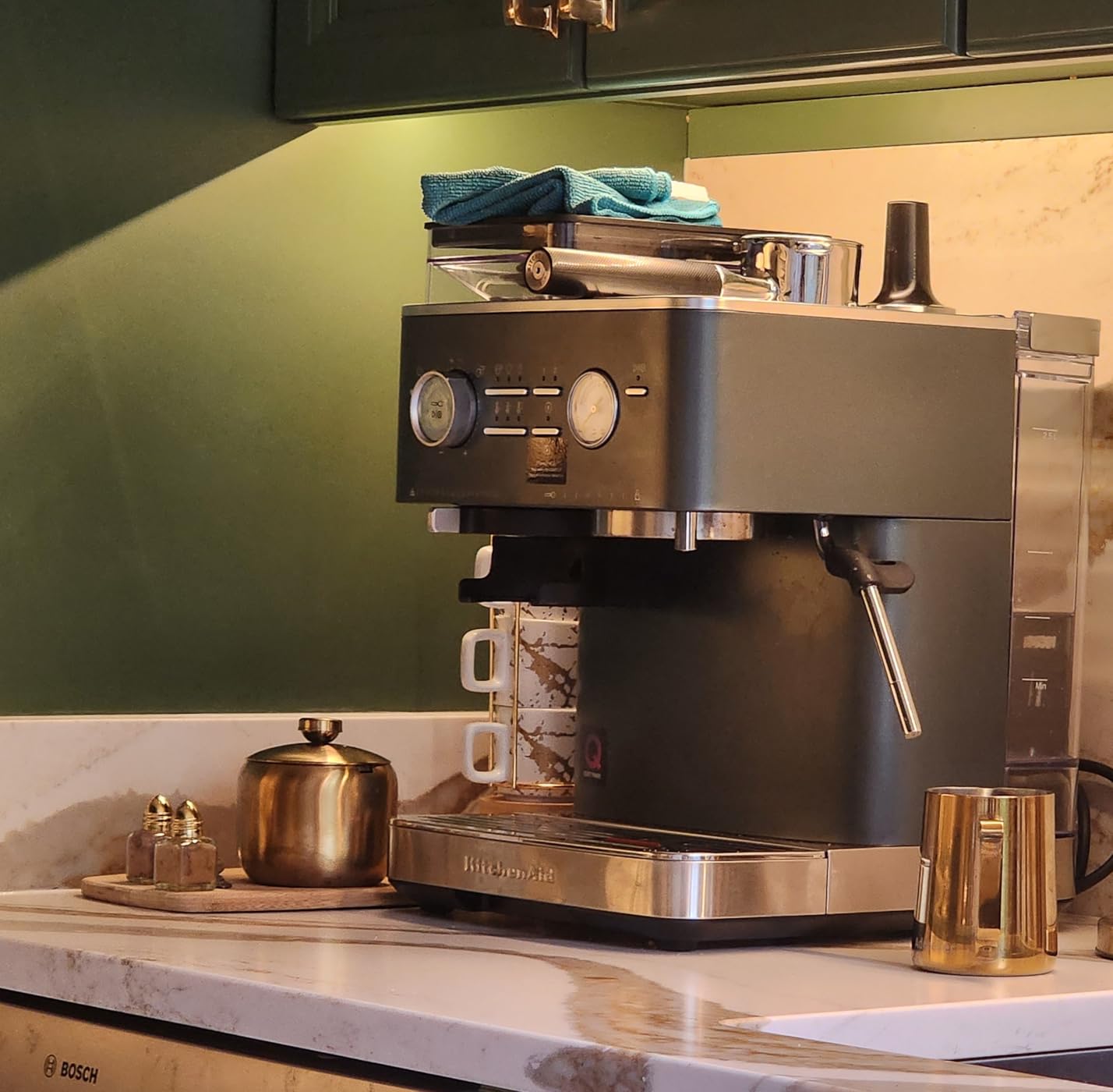 KitchenAid Semi Automatic Espresso Machine with Burr Grinder, 2.5L, KES6551JP, Juniper customer photo 1
