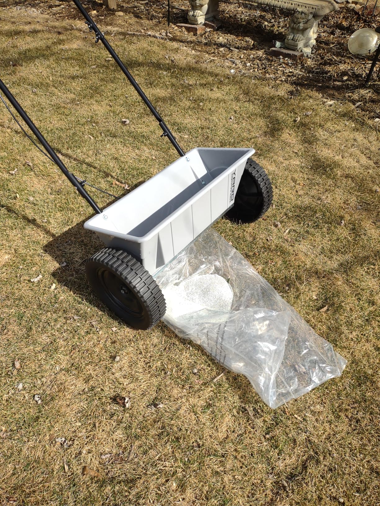 Yard Commander 60 LB Walk-Behind Push Drop Spreader - Holds Up to 15,000 SQFT of Product - Great for Applying Fertilizer & Grass Seed - Adjustable Drop Rate & Composite Hopper customer photo 2