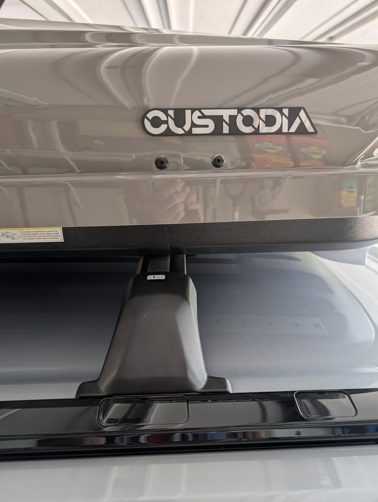 Hard Shell Roof Cargo Box Carrier with Security Keys, Heavy Duty Waterproof Rooftop Storage Box, 58.3 (L) x35.4 (W) x 13(H) Inches, 15.5 Cubic Feet (Tool-Free Install), Dual Side Opening, Black customer photo 2