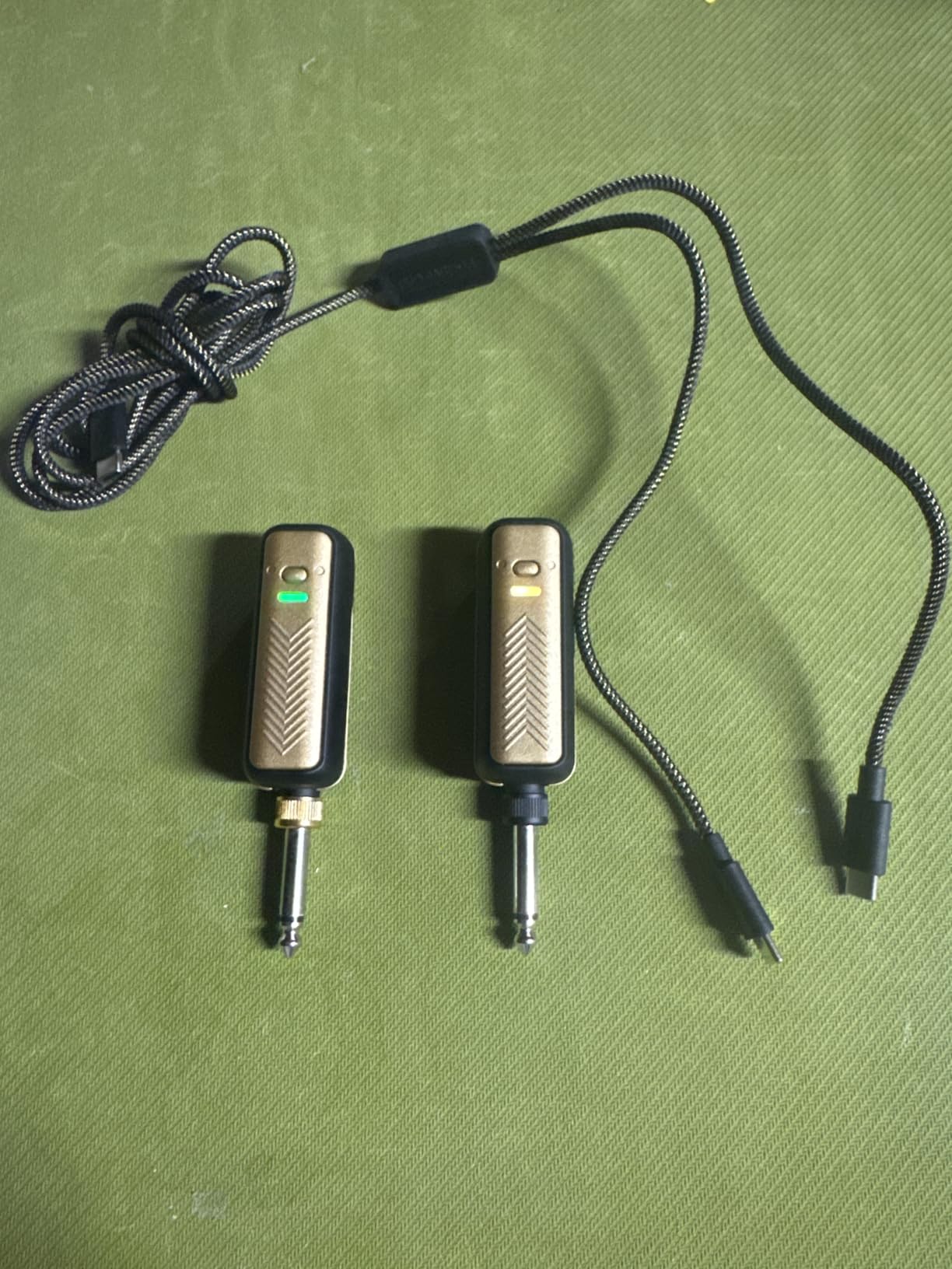 Positive Grid Spark Link Wireless Guitar System for Electric, Acoustic, Bass & More customer photo 1