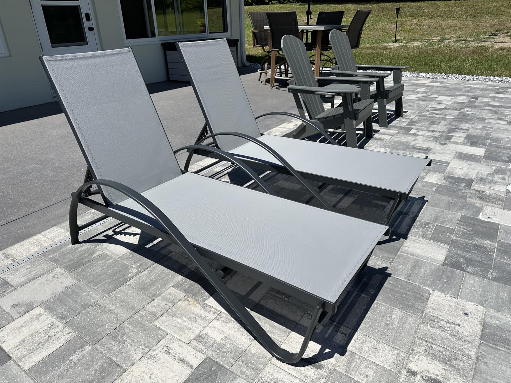 Shintenchi Patio Chaise Lounge Set of 2, Pool Chaise Lounge with Arm,Outdoor Lounge Chair with 5 Adjustable Backrest,Sunbathing Recliner,Beach Chair,Pool Chairs,Light Grey customer photo 2