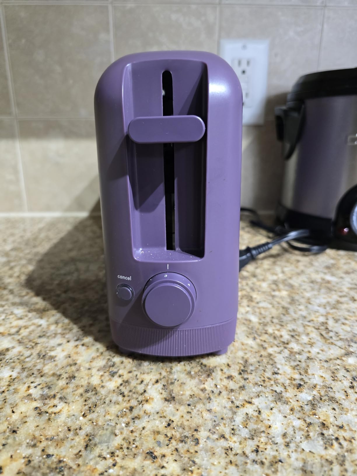 bella 2 Slice Slim Toaster, Fits-anywhere Kitchenware, 6 Setting Shade Control with Reheat & Cancel Buttons, Fits sourdough, 10