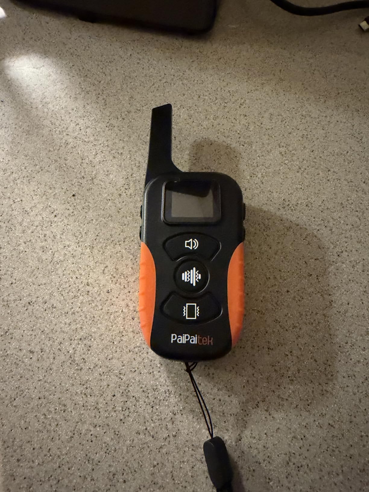 No Shock Dog Training Collar with Remote 3300ft Range, Strong Vibrating Dog Collar Beep and Vibrate Only, Waterproof & Rechargeable Vibration Collar for Small Medium Large Dogs - No Prongs customer photo 1