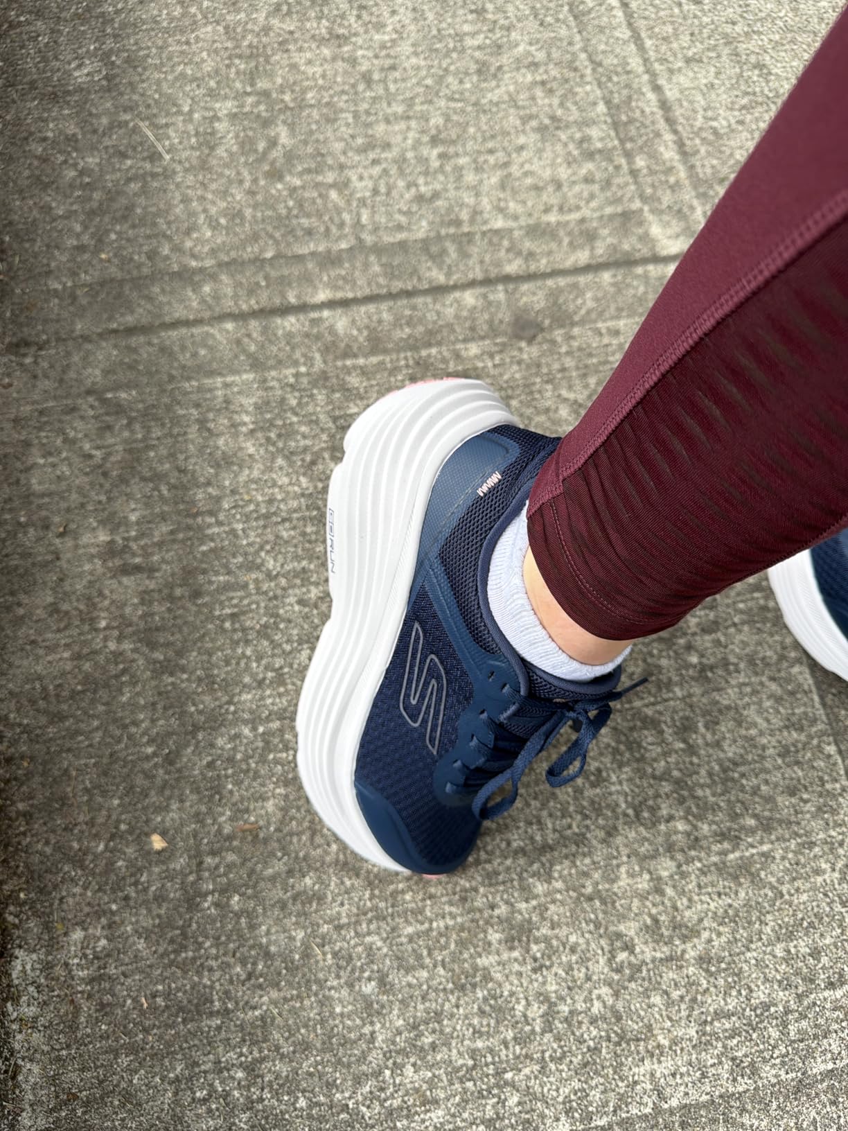 Women's Max Cushioning Endeavour Canova Running Shoes customer photo 1