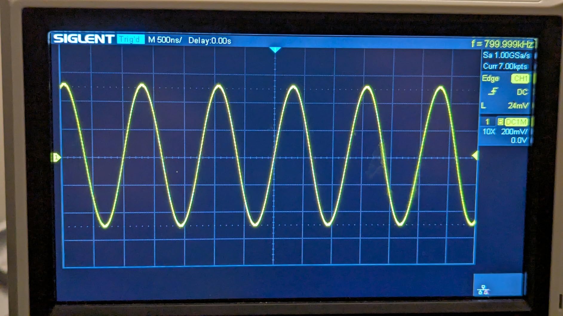 OWON Waveform Generator, 60MHz Bandwidth,300MSa/s Sampling Rate, 14 bits Vertical Resolution, 8K Waveform Length, 5 Basic Waveforms, 160 built-in Arbitrary Waveforms, with 3.6IN LCD Display DGE1060 customer photo 2