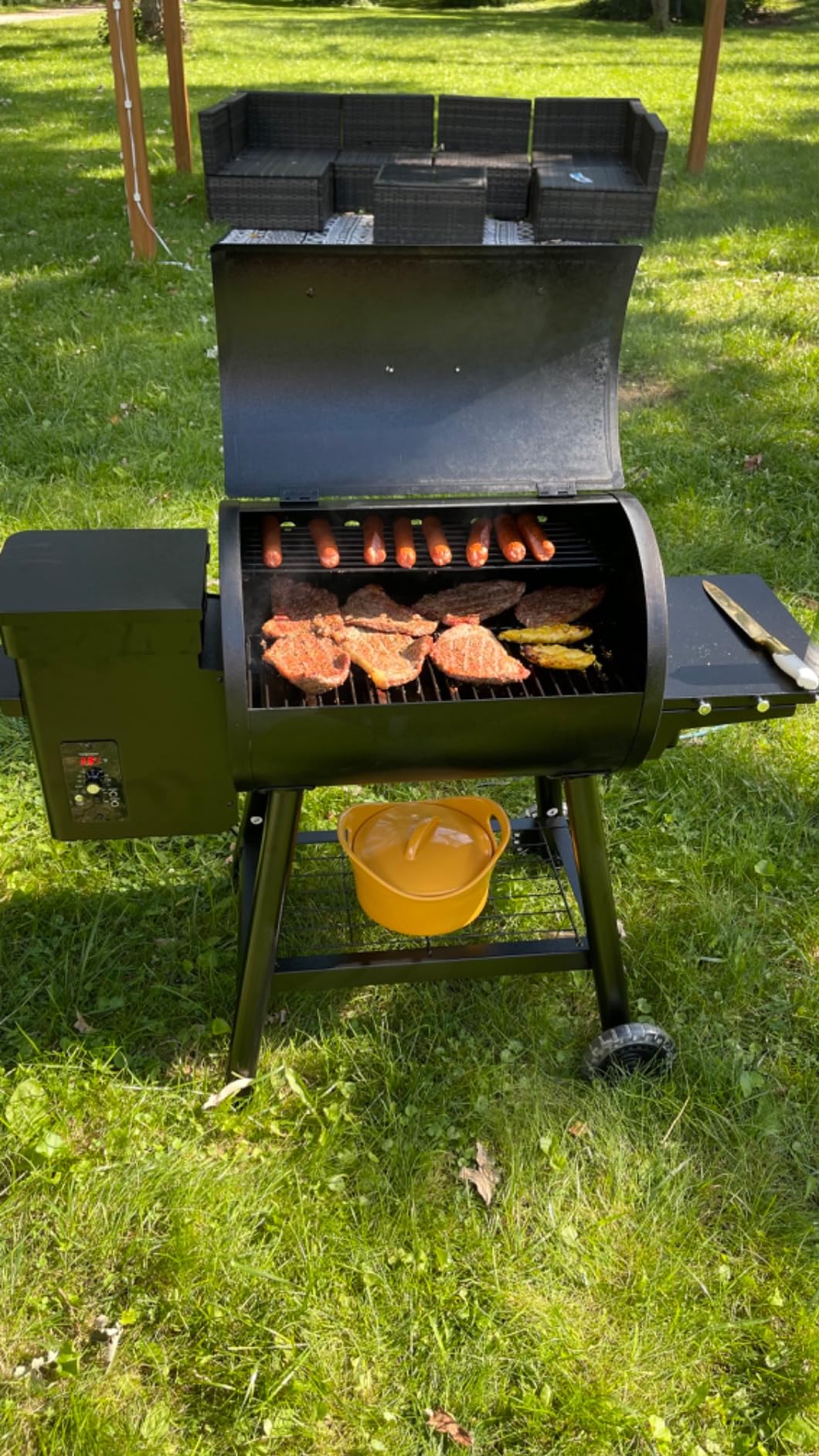 KingChii Electric Wood Pellet Grill & Smoker with Side Shelf, 456 SQ.IN Grill Capacity, with PID Temperature Control (180-425°F) for Backyard Camping Bake and Roast, Black customer photo 2