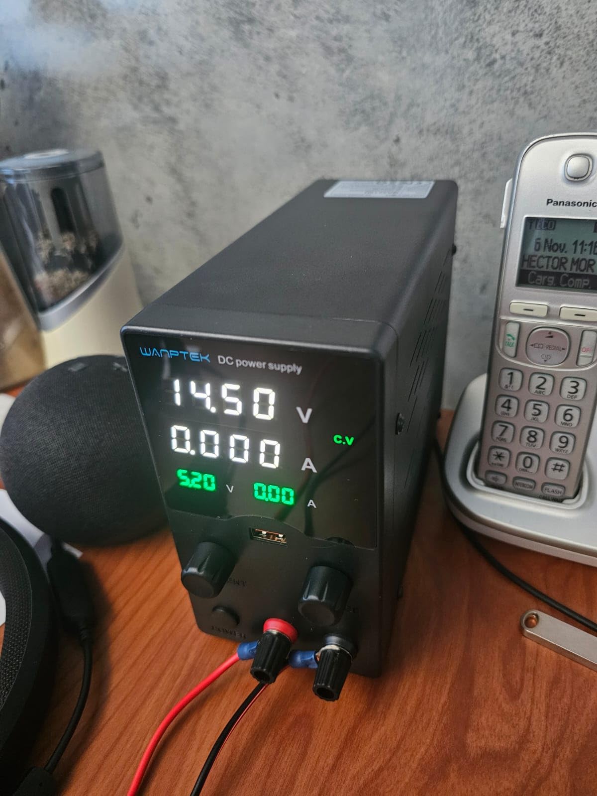 Wanptek DC Power Supply Variable 30V 10A, Adjustable Bench Power Supply with Precision Encoder Knob, 4-Digit LED Display, USB Fast Charging Port & Real-Time Output Display for Repair Lab and DIY customer photo 2