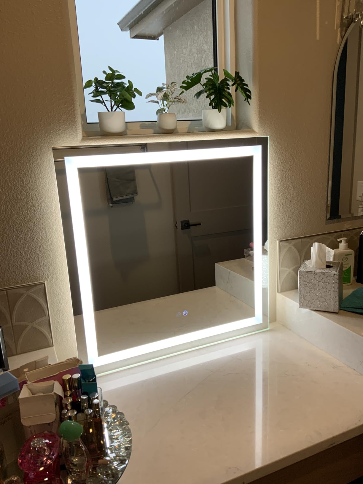 TETOTE LED Bathroom Mirror 24 x 30 Inch Lighted Bathroom Vanity Mirror with Lights, Brighter Frontlit and Backlit Light up Anti Fog Mirror, 3-Color Dimmable, Shatterproof Tempered Glass, Waterproof customer photo 1
