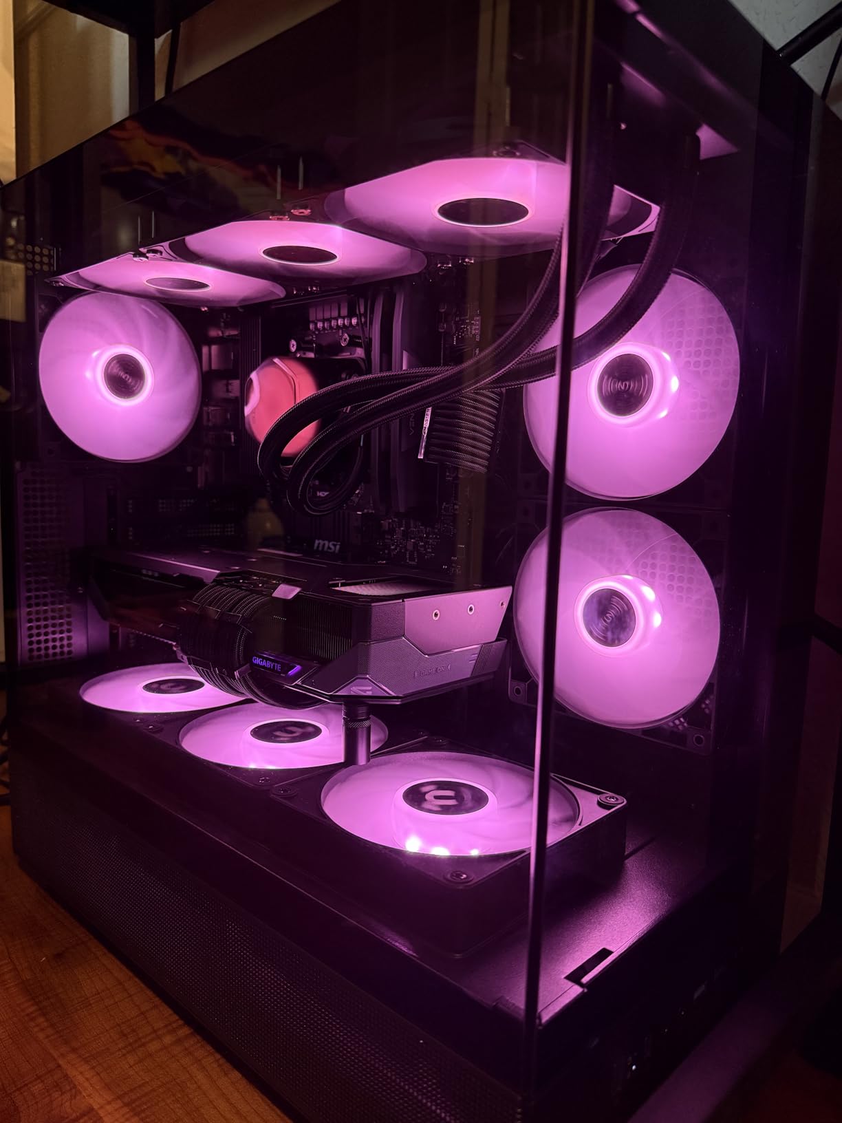 MONTECH XR-B, ATX Mid-Tower PC Gaming Case, 3x120mm ARGB PWM Fans Pre-Installed, Full-View Dual Tempered Glass Panel, Wood-Grain Design I/O Interface, 4090 GPUs, 360mm Radiator Support, Black customer photo 2