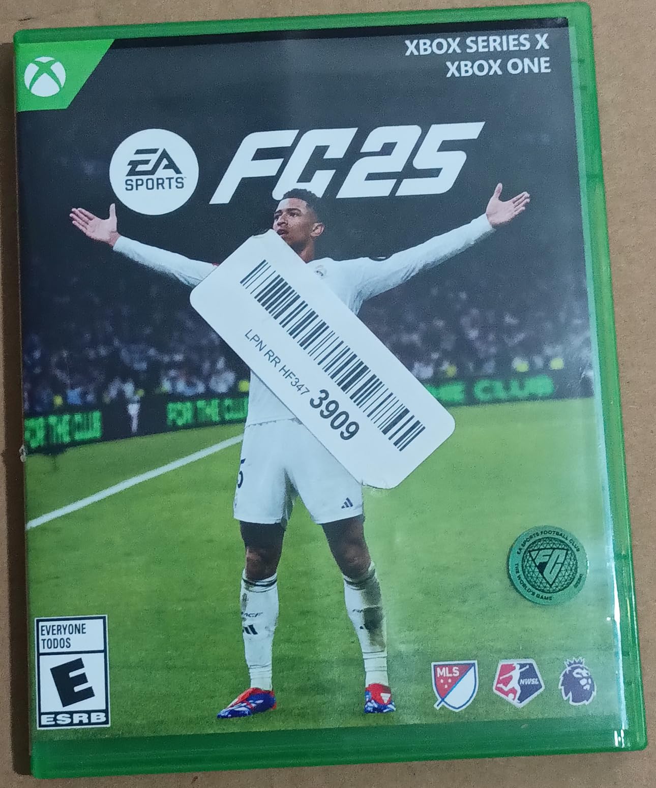 EA SPORTS FC 25 - Xbox Series X customer photo 1