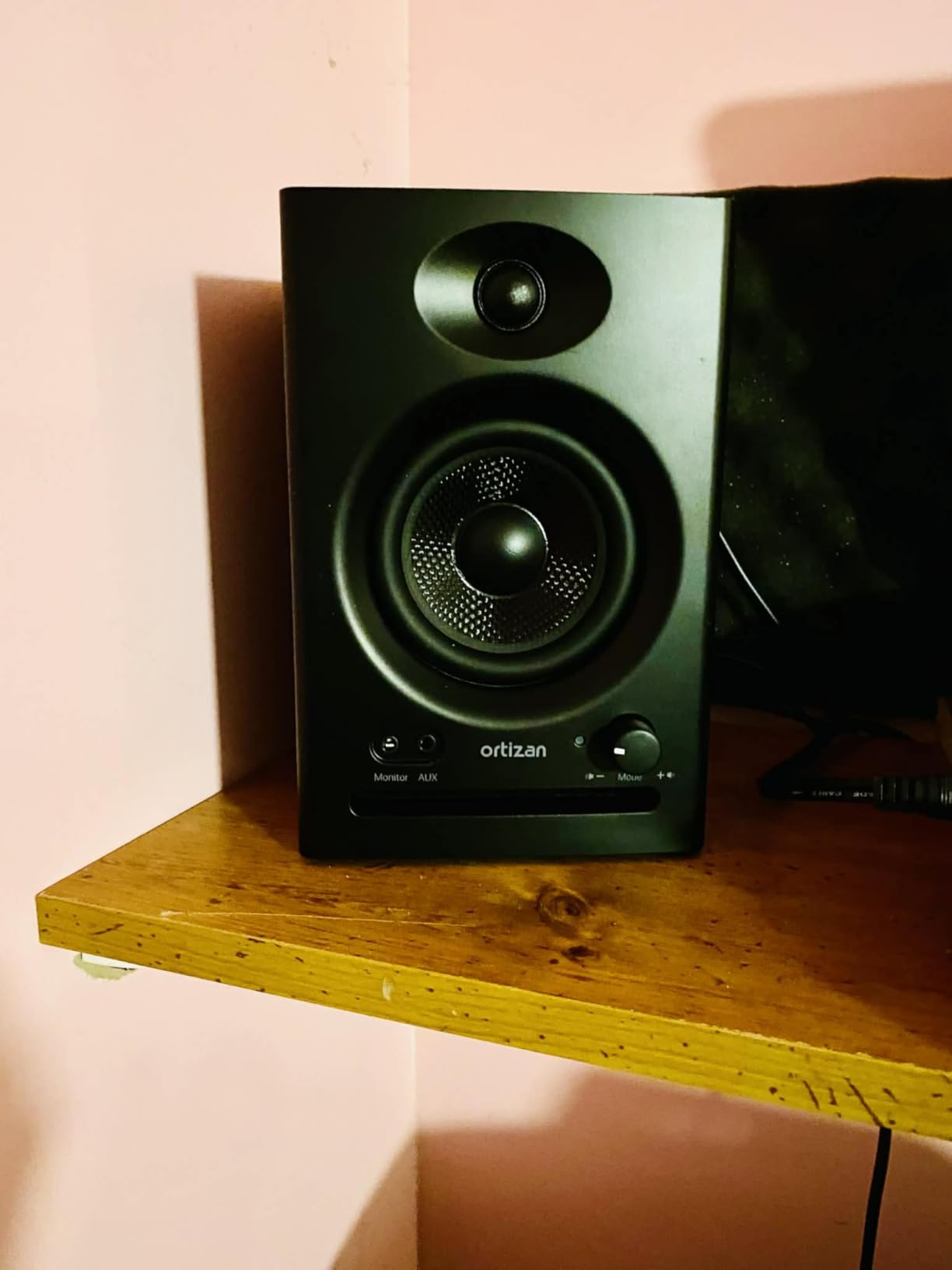Ortizan C7 Dual-Mode 2.0 Studio Monitors, Active Monitor Speakers for Near Field Music Production, Bluetooth 5.3 Wireless Computer PC Monitor Gaming Bookshelf Speakers (Pair, Black) customer photo 1