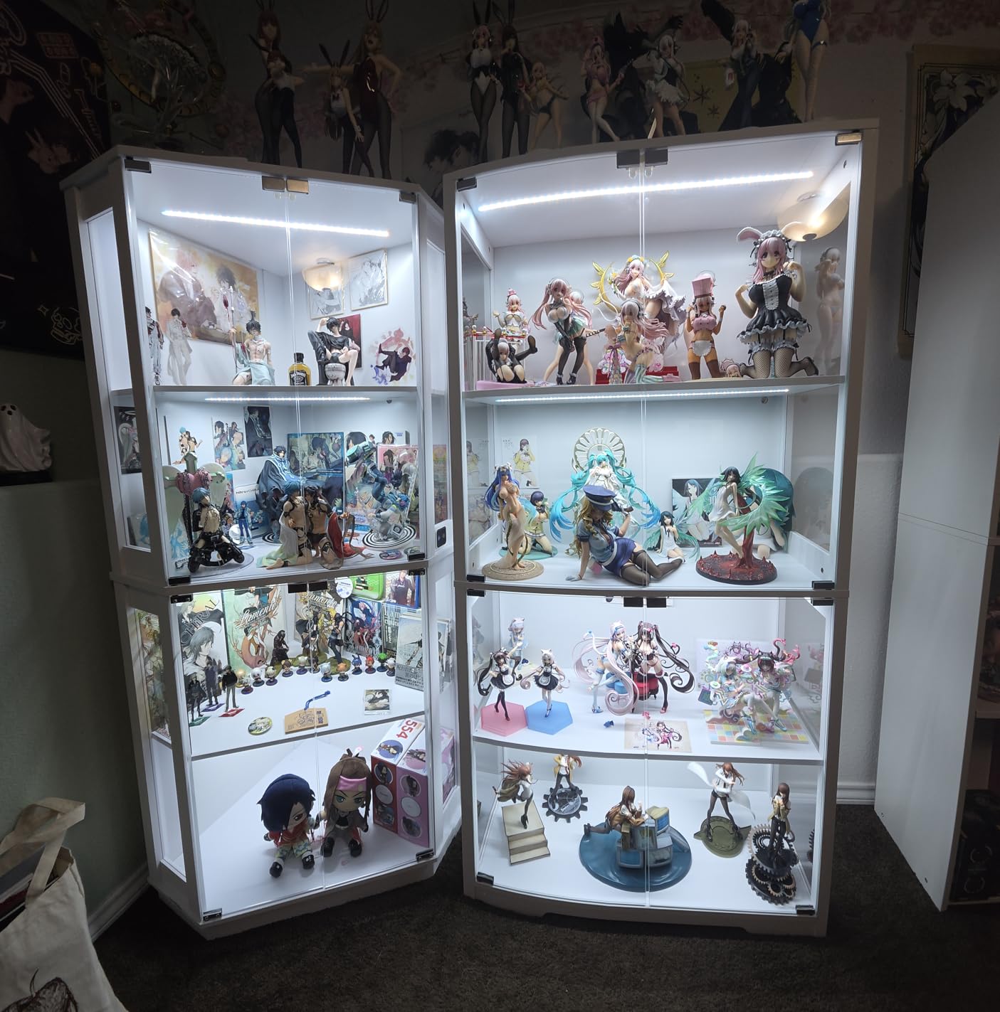 BROTTAR Display Cabinet with Glass Doors, 4-Tier Curio Cabinet with 3 Color Lights for Collectibles, Glass Display Case with Human Body Sensor, Bookcase with 4 Shelves, Storage Cabinets, Black customer photo 1