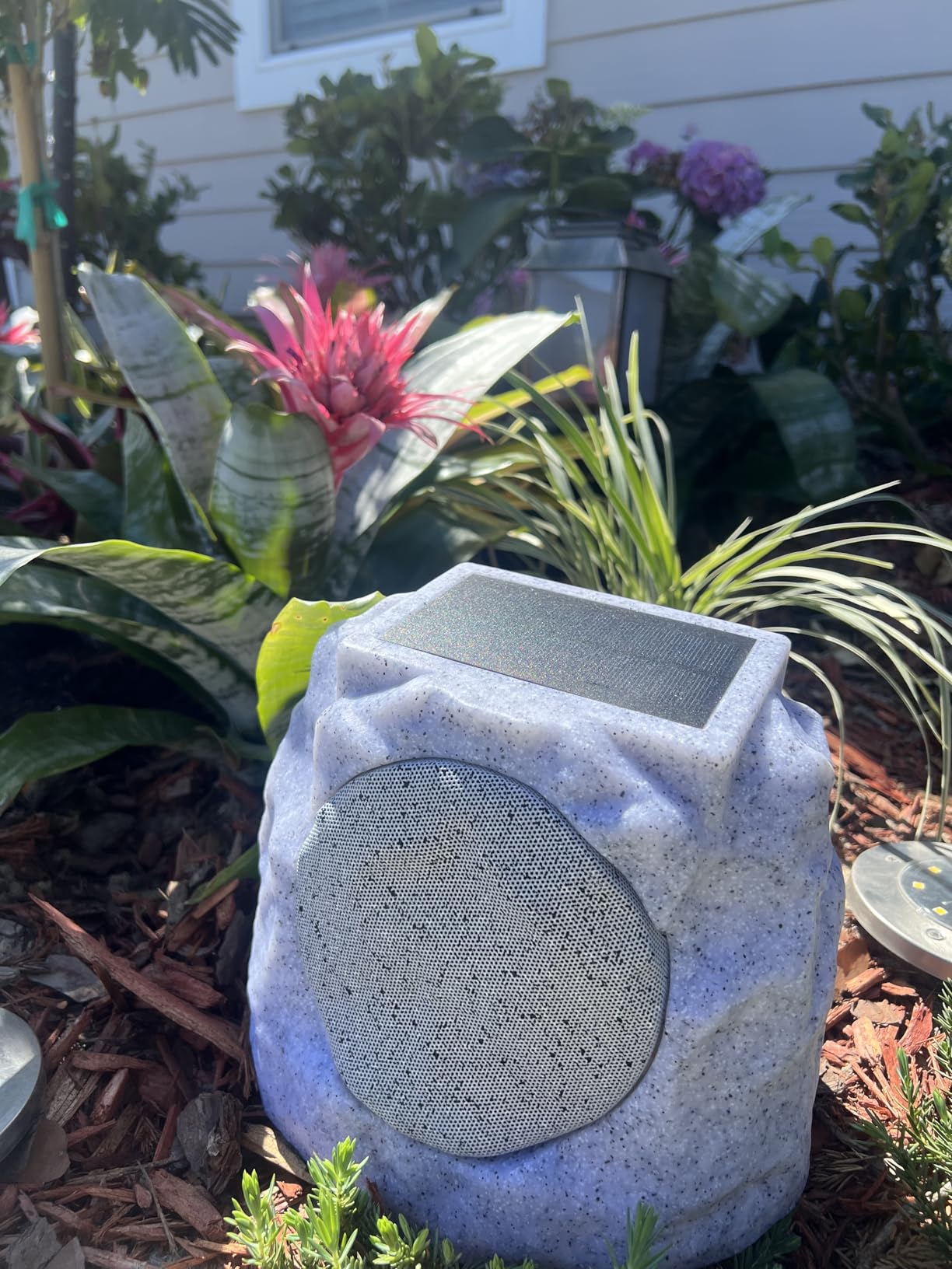 uuffoo 2-Pack Solar Powered Rock Speakers Outdoor Water-Resistant IP44 Rock Speaker with Lights RGB Colors and USB Charging for Patio Pool Party Yard Garden Outside customer photo 1