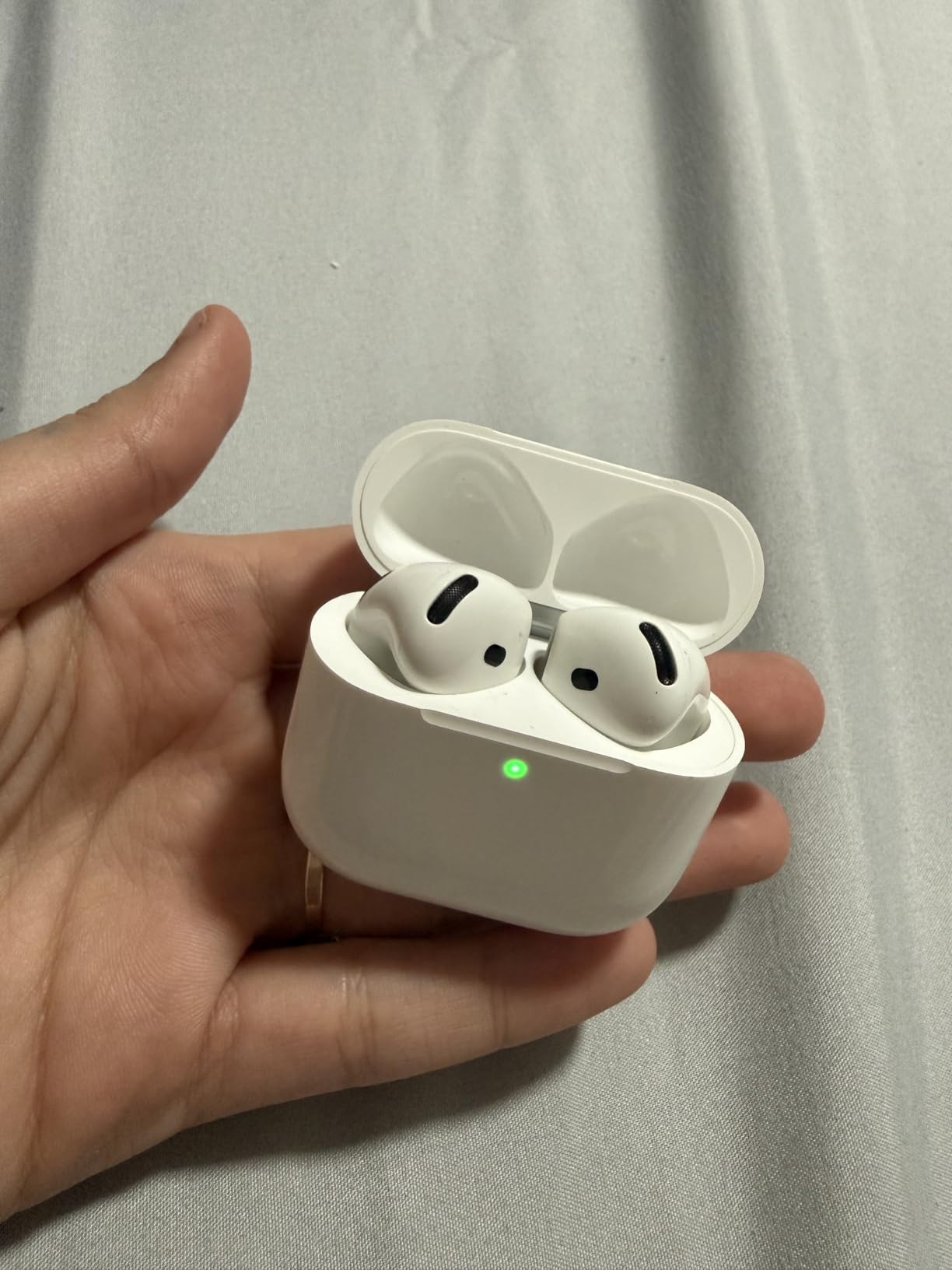 AirPods 4 Wireless Earbuds, Bluetooth Headphones, Personalized Spatial Audio, Sweat and Water Resistant, USB-C Charging Case, H2 Chip, Up to 30 Hours of Battery Life, Effortless Setup for iPhone customer photo 2