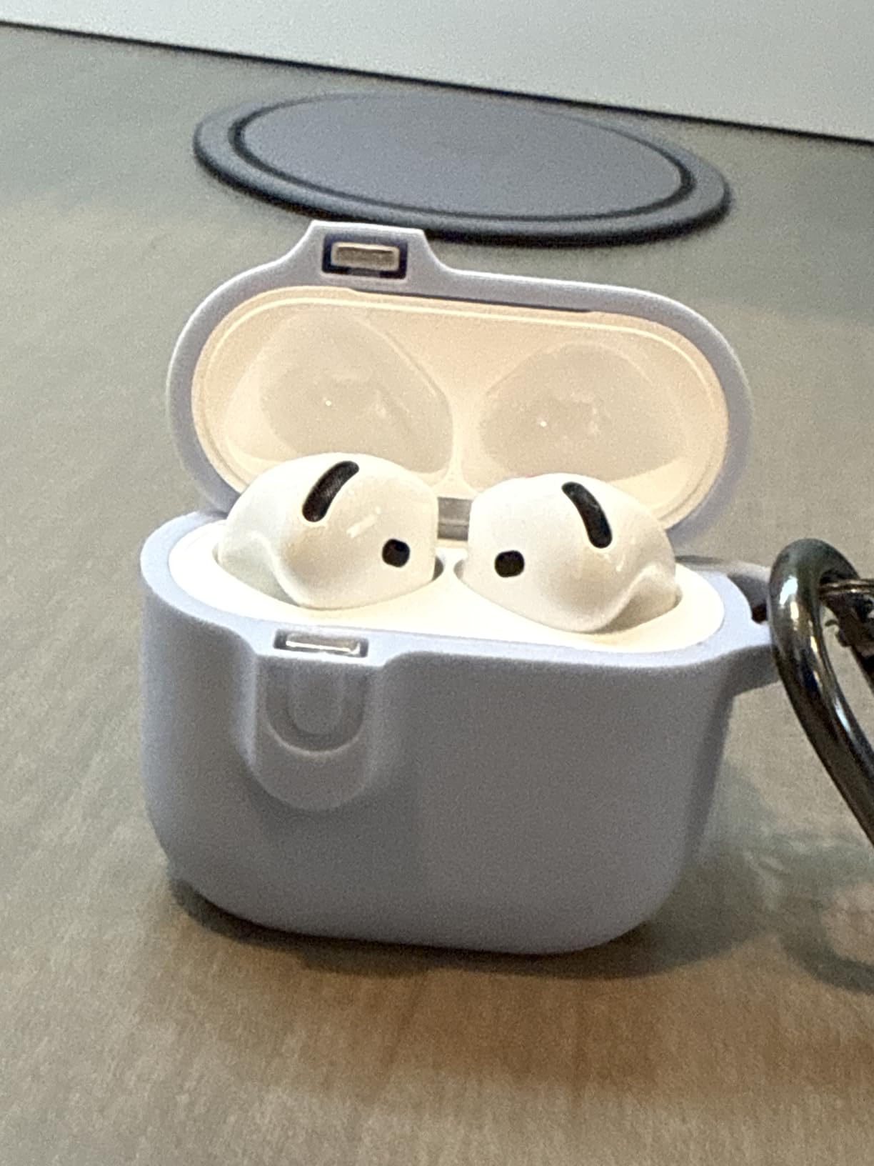 AirPods 4 Wireless Earbuds, Bluetooth Headphones, with Active Noise Cancellation, Adaptive, Transparency Mode, Personalized Spatial Audio, USB-C Charging Case, Wireless Charging, H2 Chip customer photo 2
