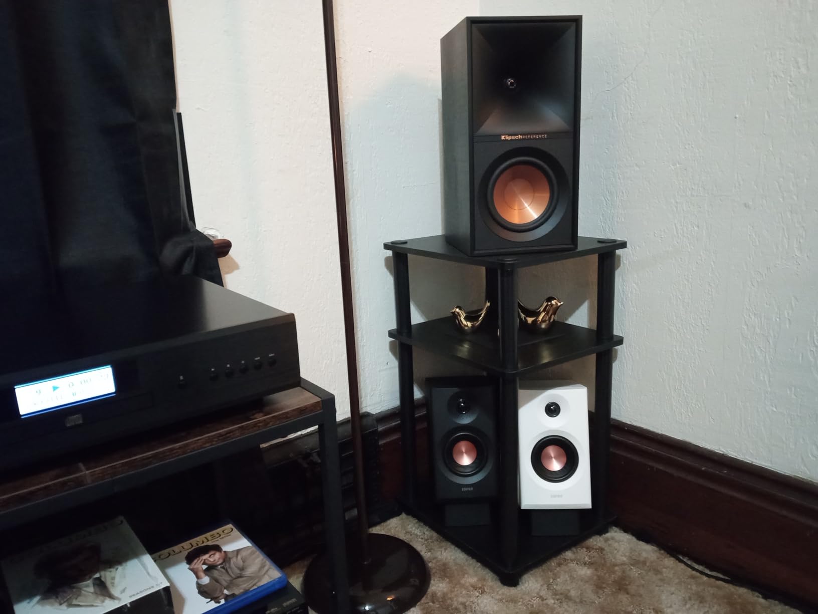 Edifier MR3 Powered Studio Monitor Speakers, Hi-Res Audio Certified Bluetooth 2.0 Bookshelf Loudspeakers (Pair) customer photo 1