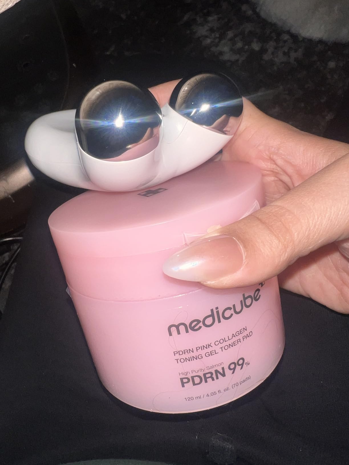 Microcurrent Facial Device,Latest Red Light Technology，Enhances The Ability to Lift The Face and Tighten The Skin，Facial Wrinkle Equipment，Smart Photon Micro-Current Device, Model:EP-300. customer photo 1