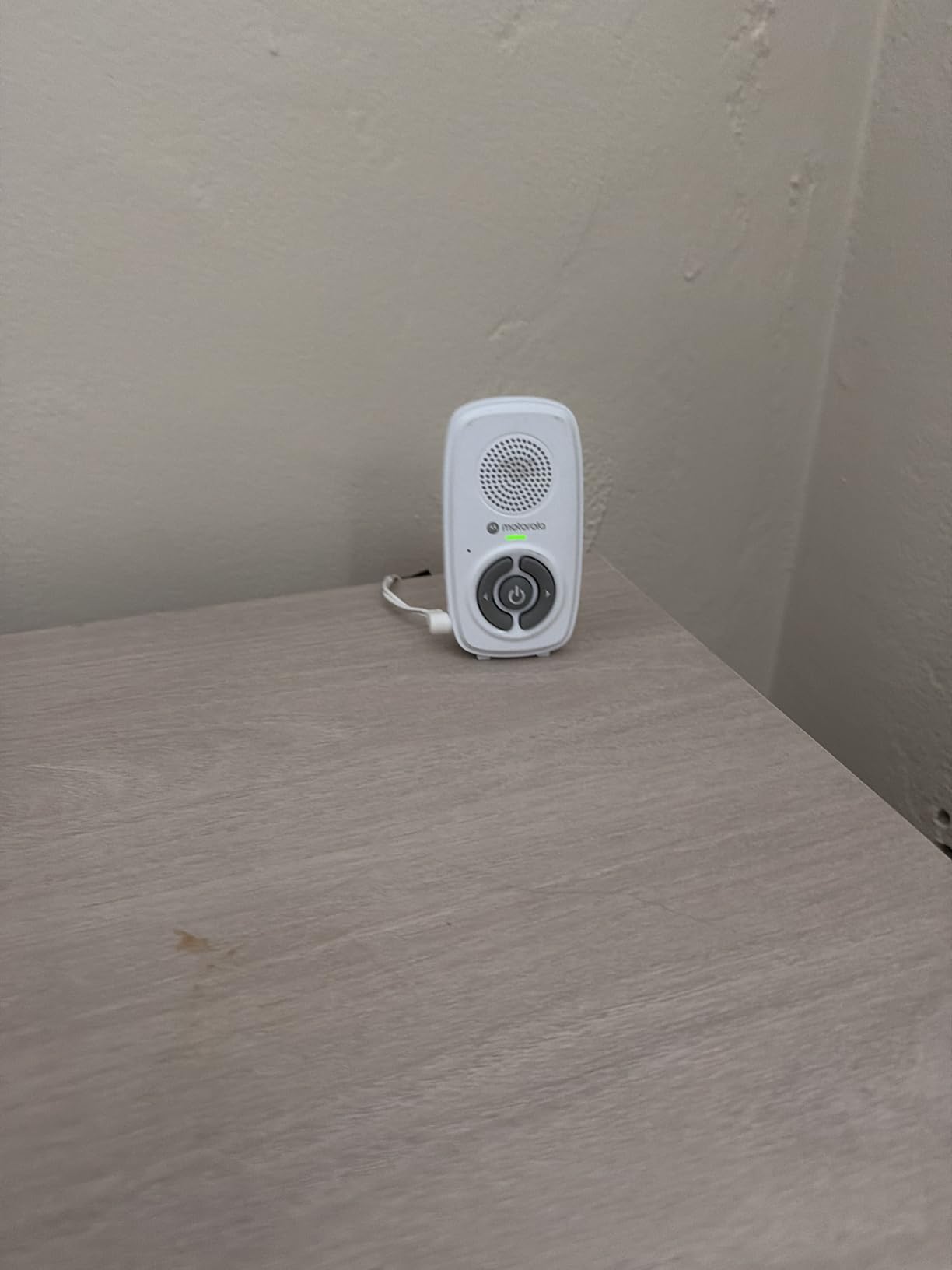 Motorola Nursery Baby Monitor Audio Only, No WiFi, Long Range AM21 with Private Connection, Cry Detection, Volume Control, Portable Parent Unit, Ideal for Safe Monitoring customer photo 2